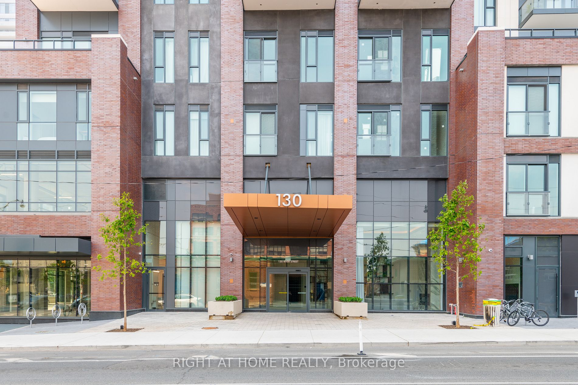 130 River St, #1201
