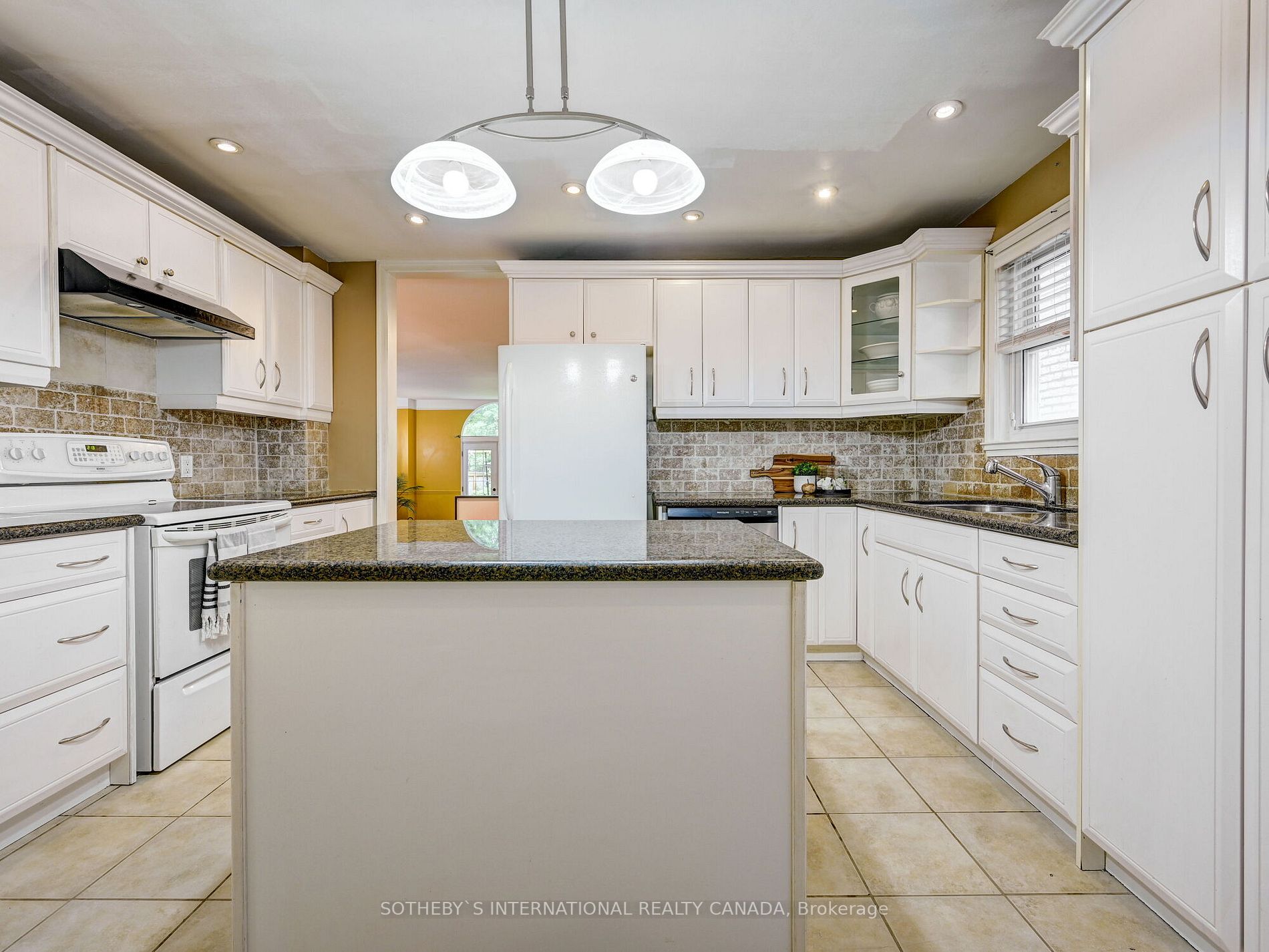 91 Elmsthorpe Ave