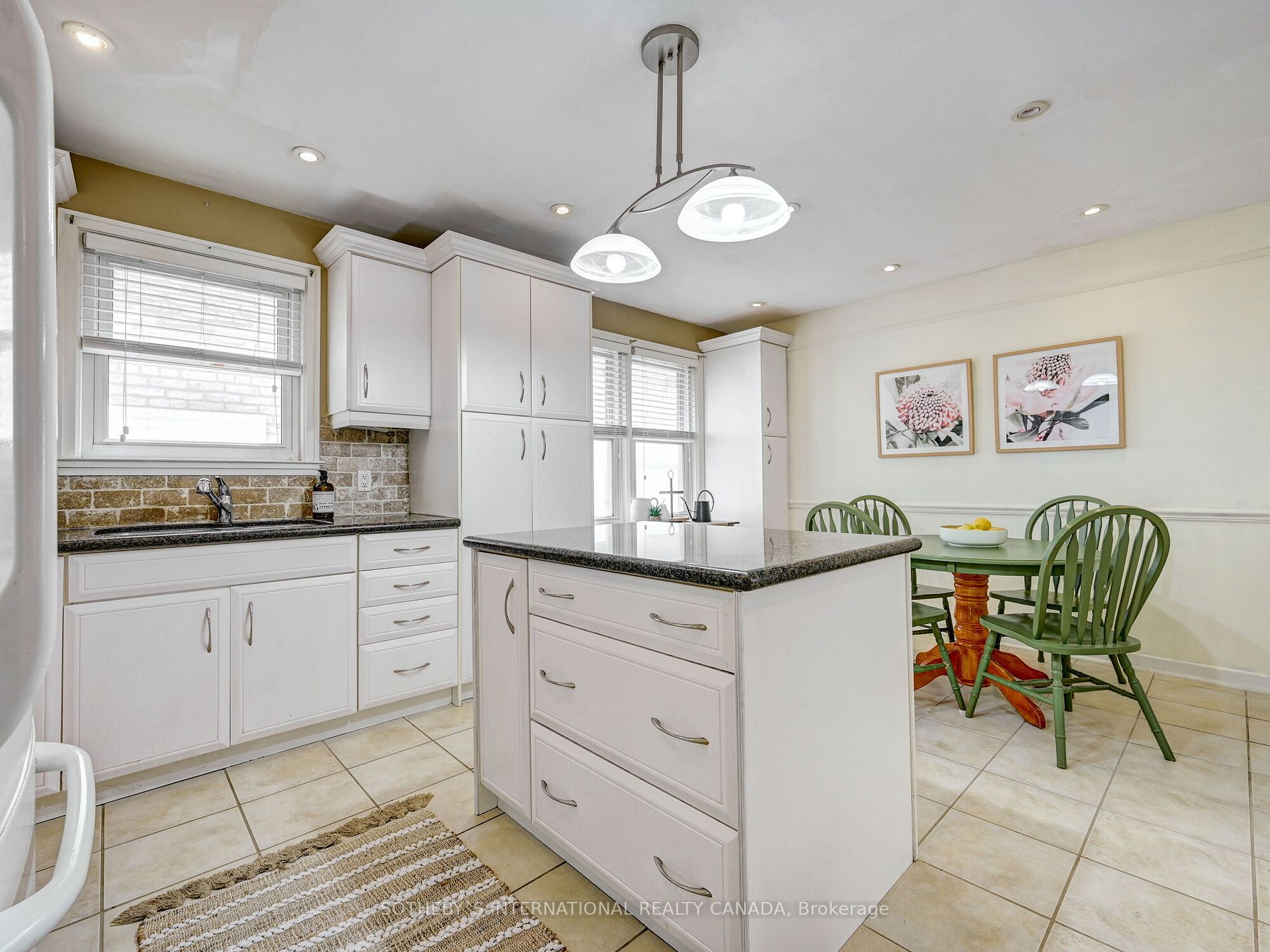 91 Elmsthorpe Ave