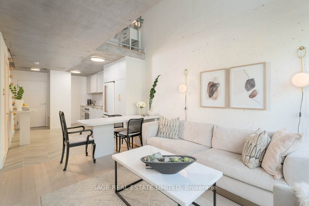 954 King St W, #325