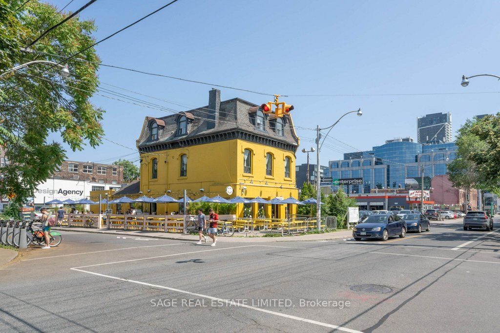 954 King St W, #325