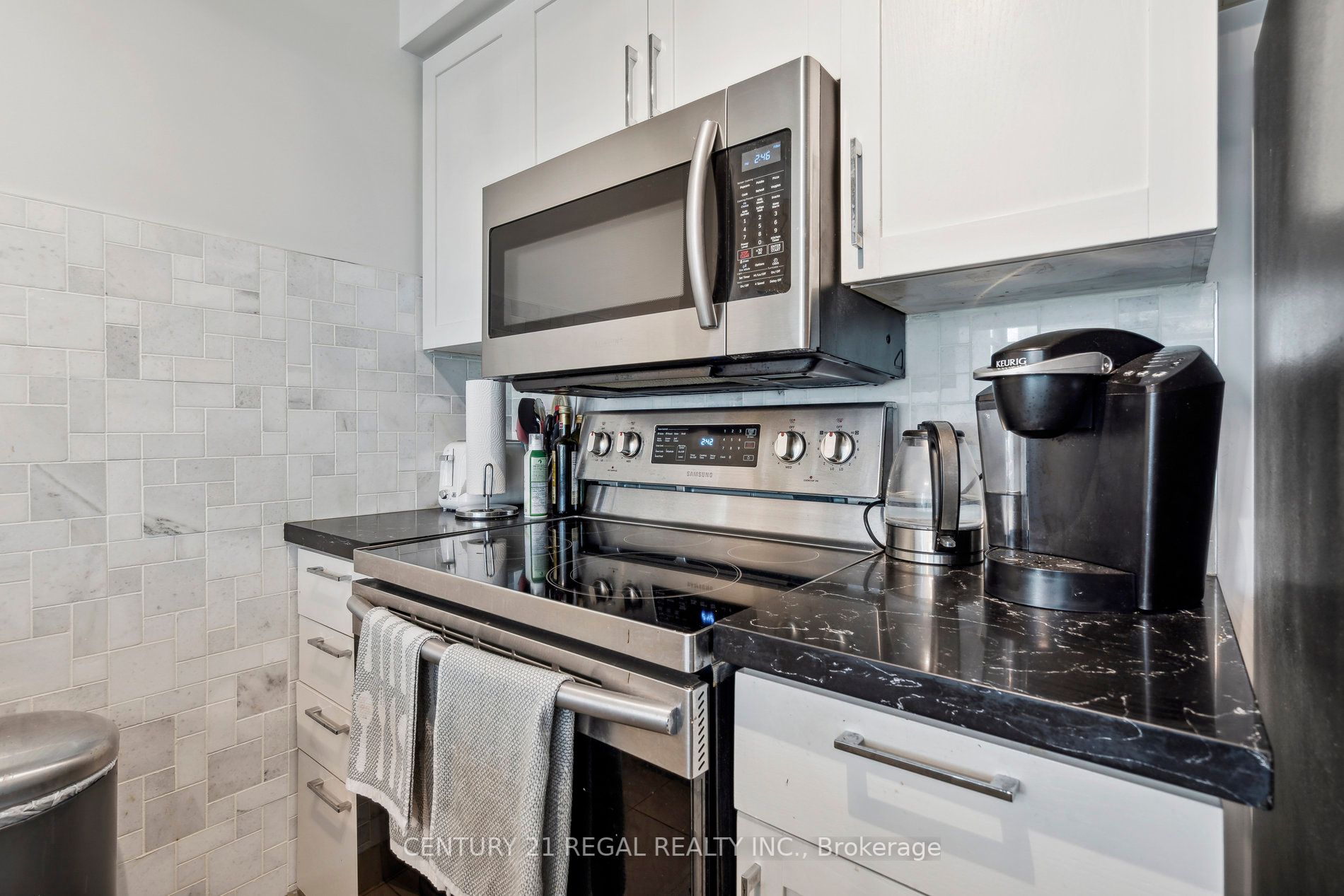 81 Navy Wharf Crt, #1609