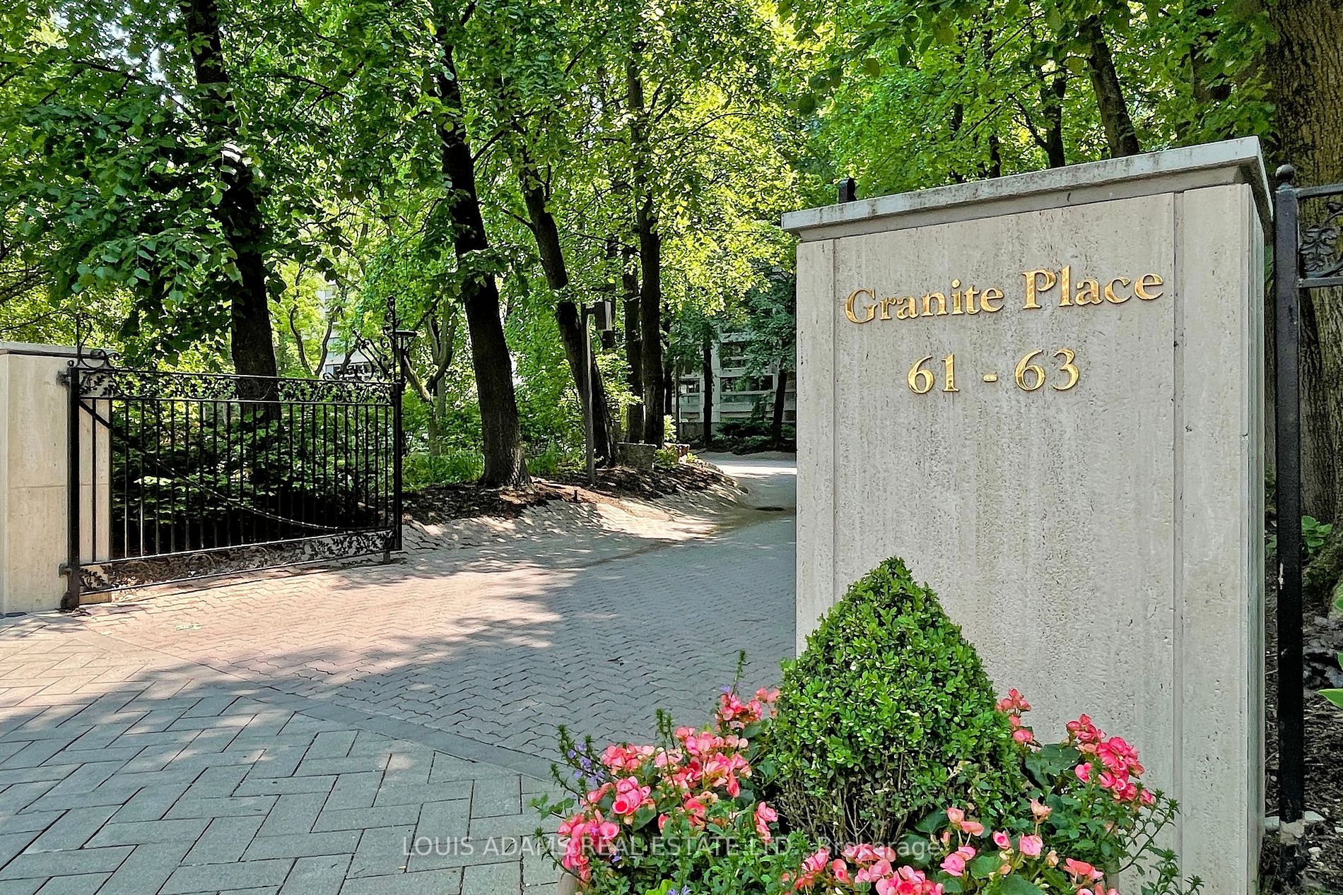 61 St Clair Ave W, #107