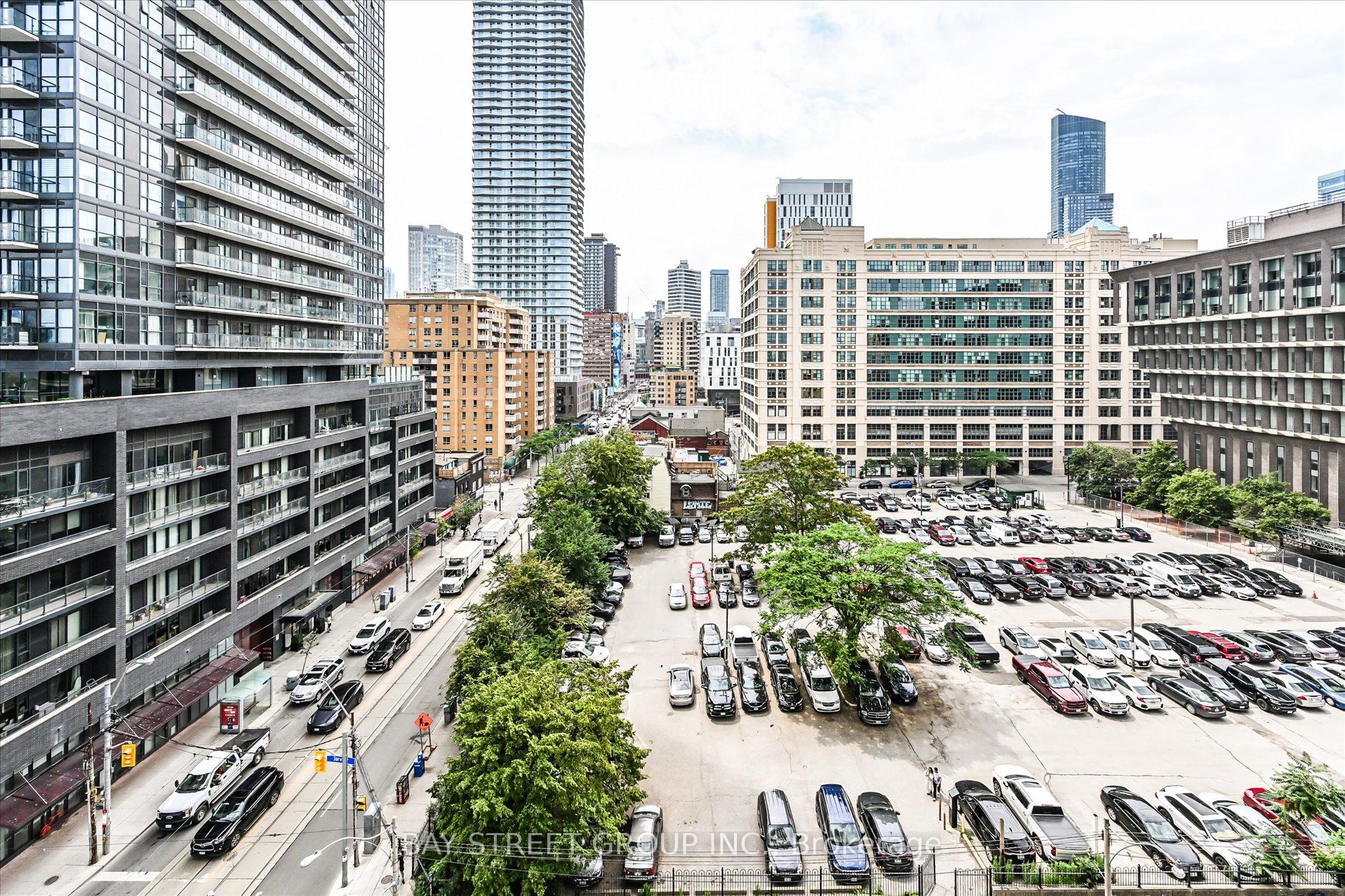 251 Jarvis St, #827