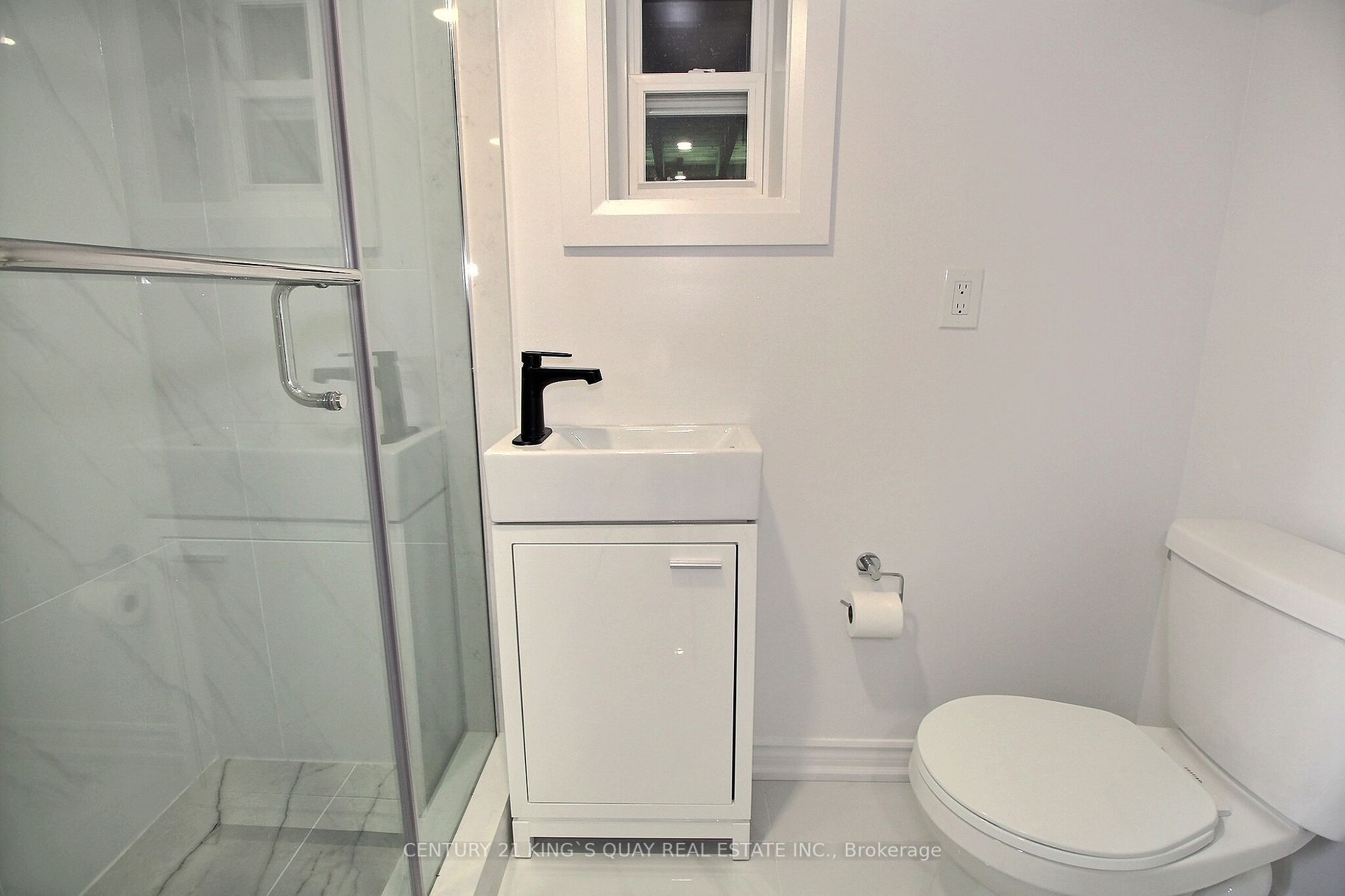 224 Lawrence Ave W