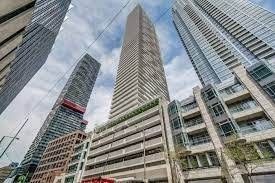 2221 Yonge St, #3006