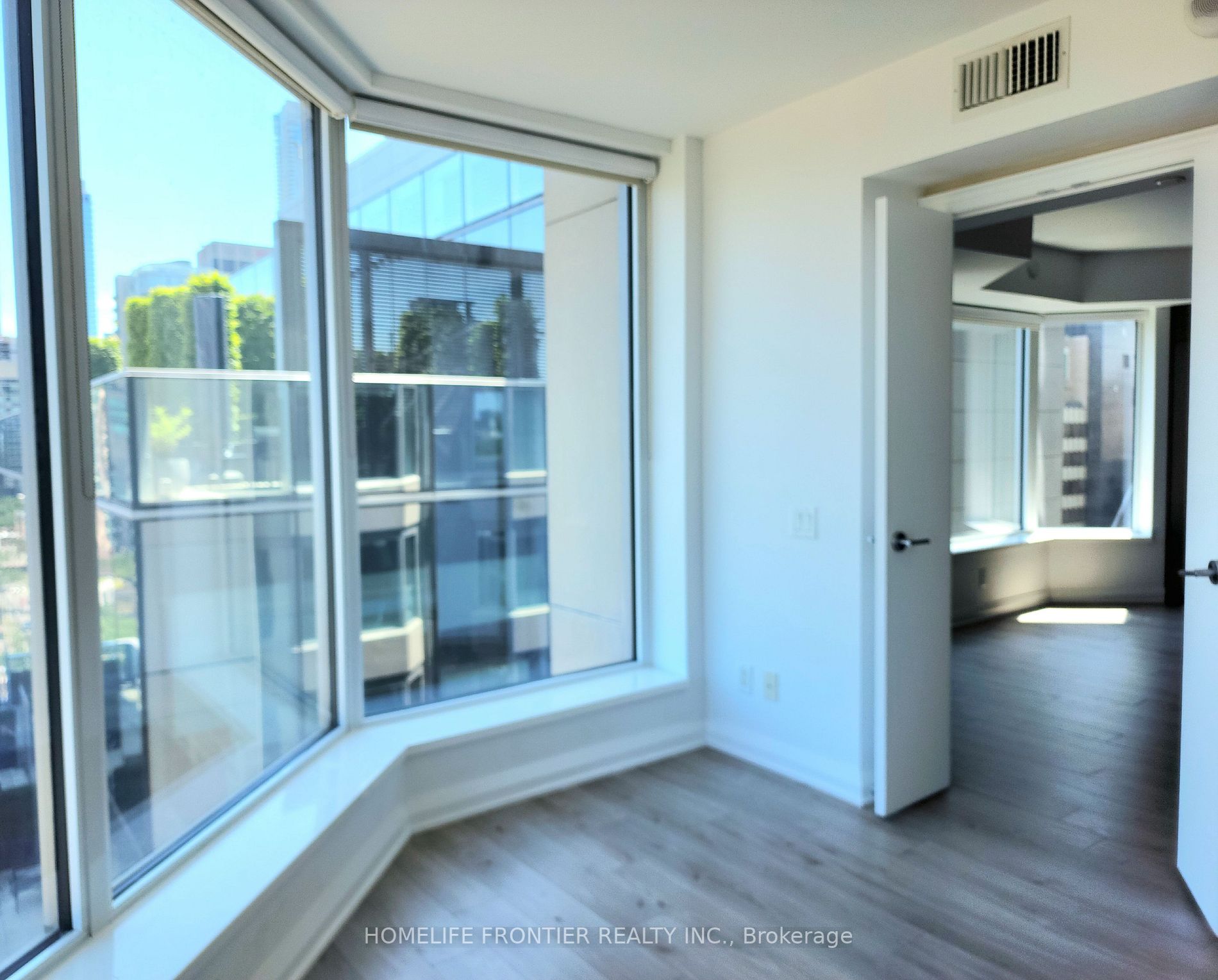 155 Yorkville Avenue, #1204