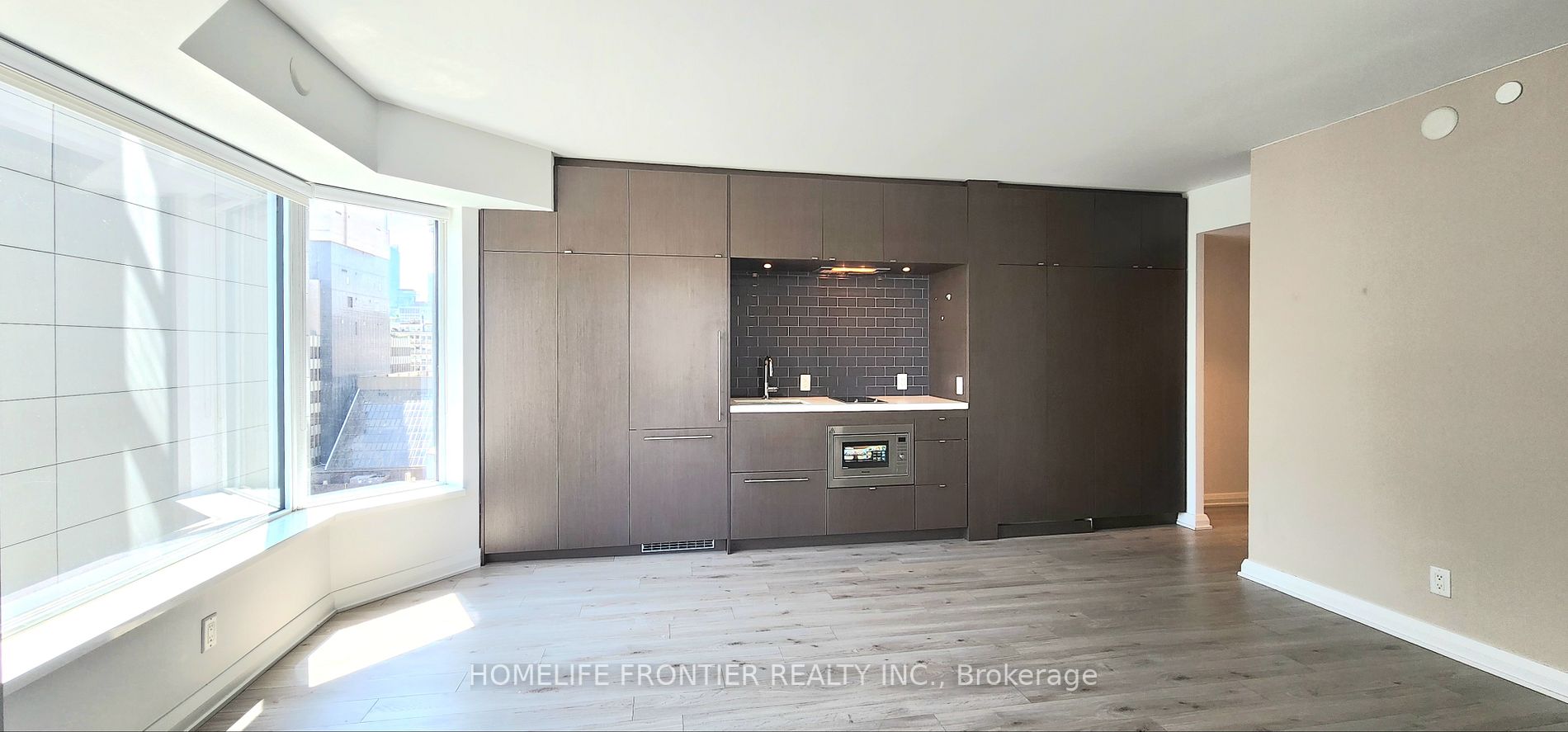 155 Yorkville Avenue, #1204