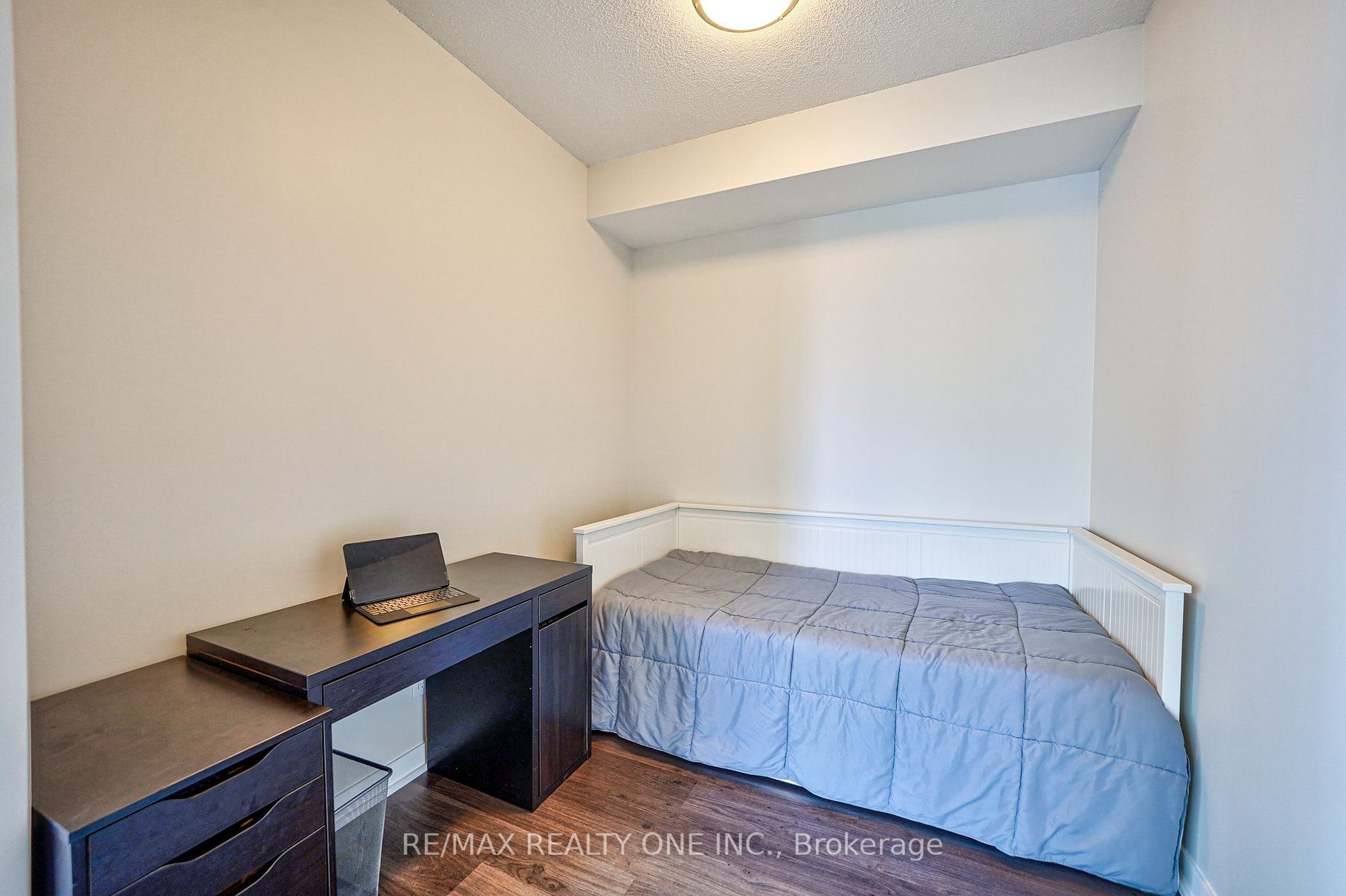 225 Sackville St, #604