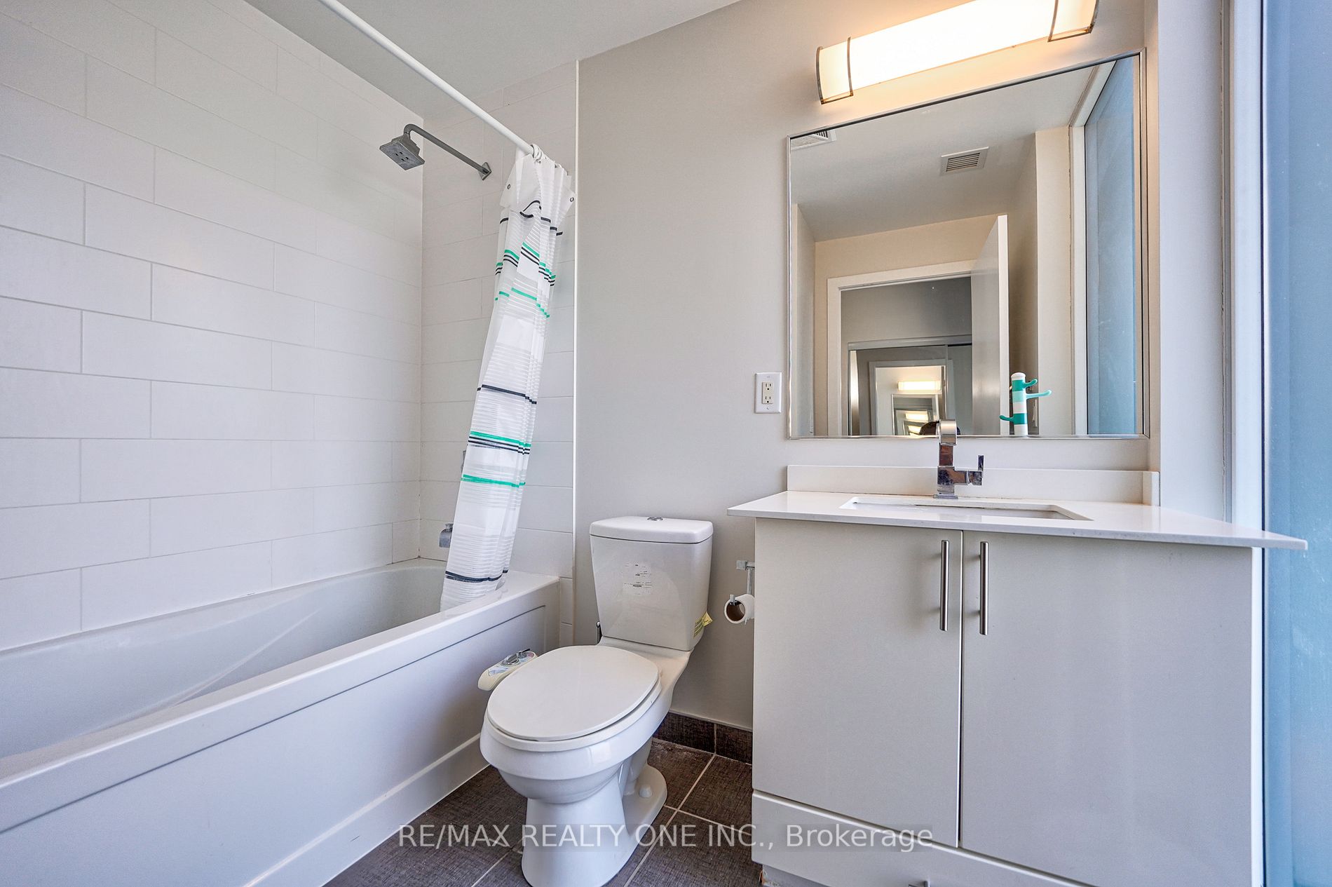 225 Sackville St, #604