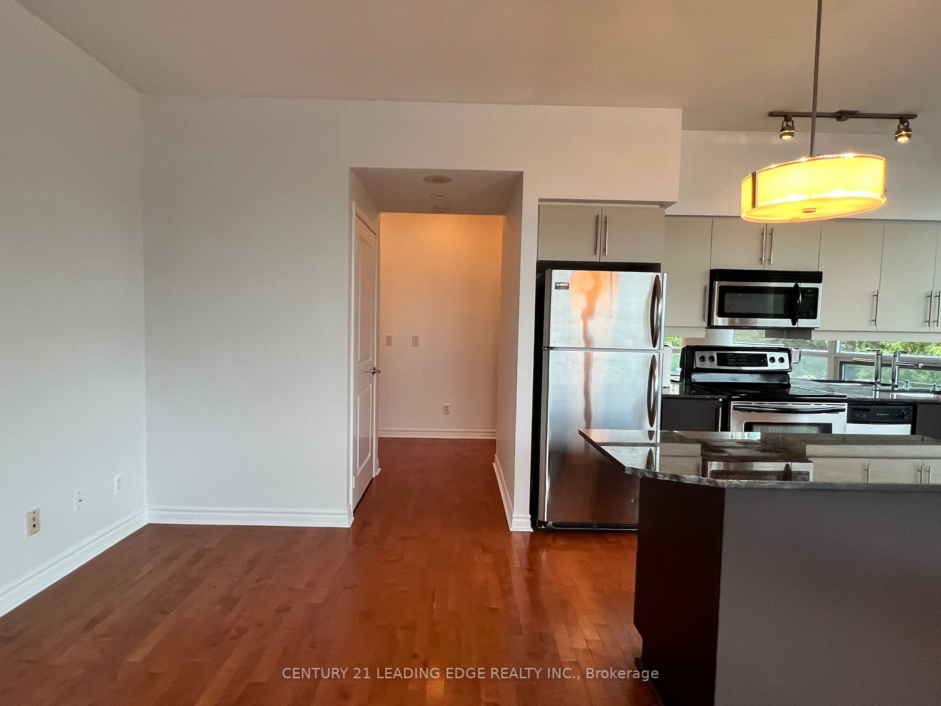 2885 Bayview Ave, #209