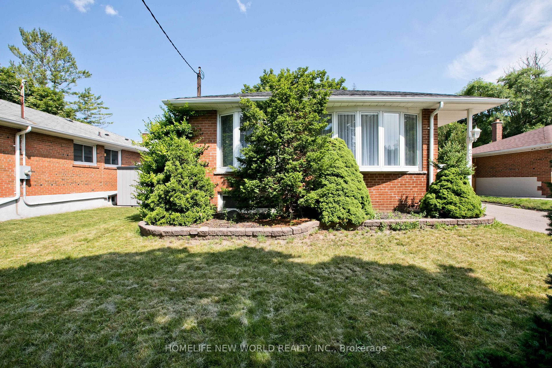 20 Broadlands Blvd