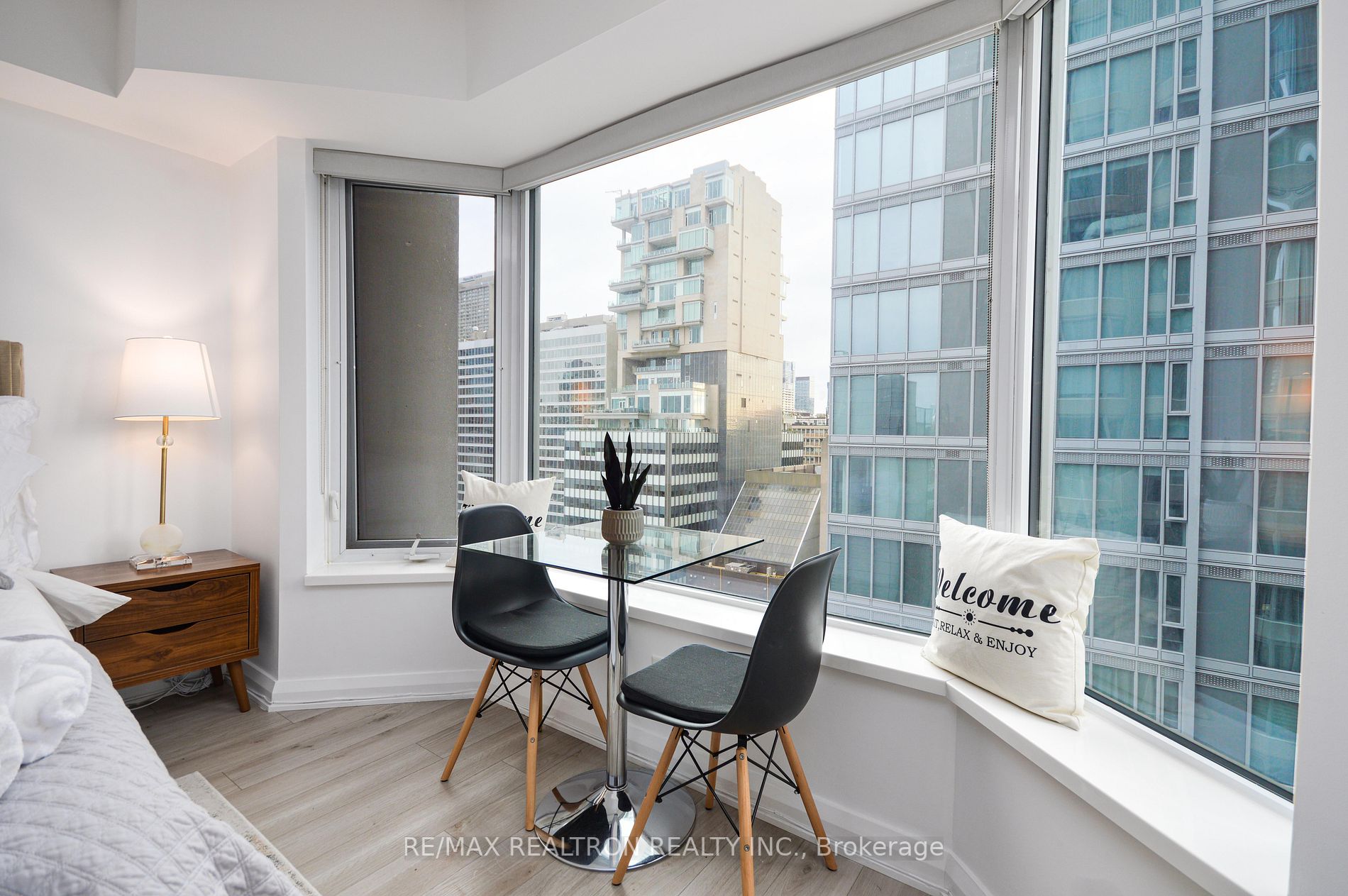 155 Yorkville Avenue, #1408