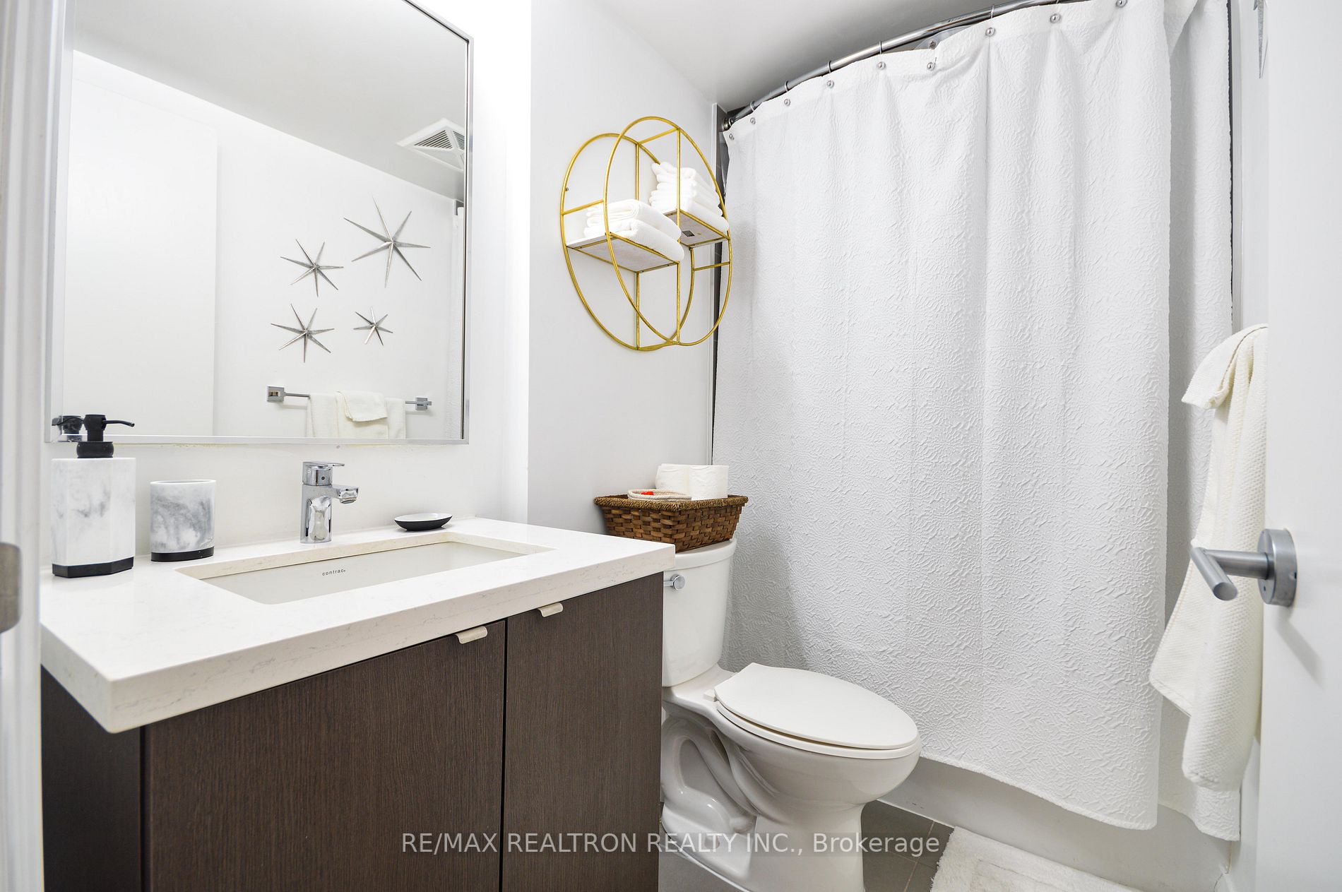 155 Yorkville Avenue, #1408