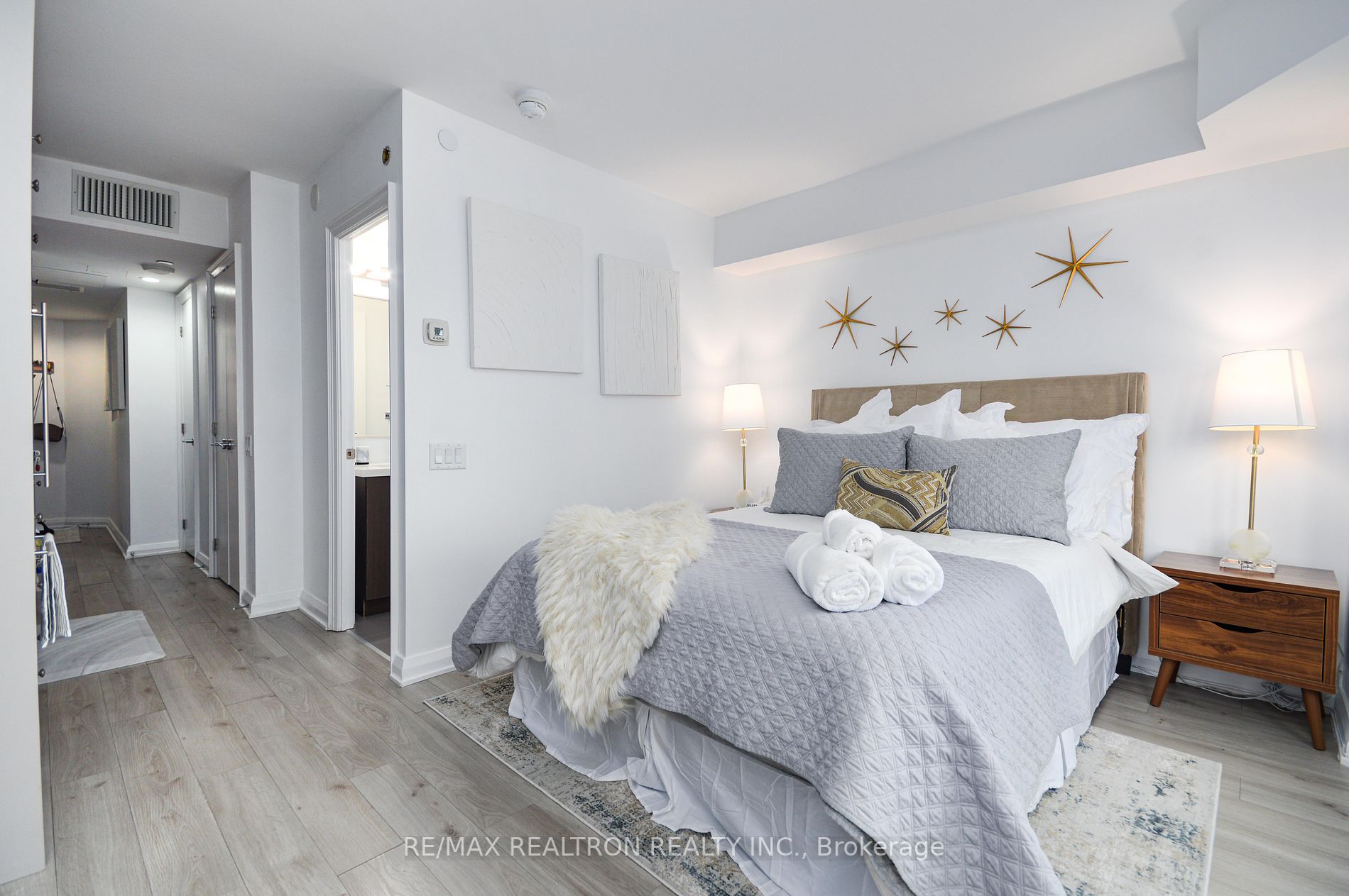 155 Yorkville Avenue, #1408