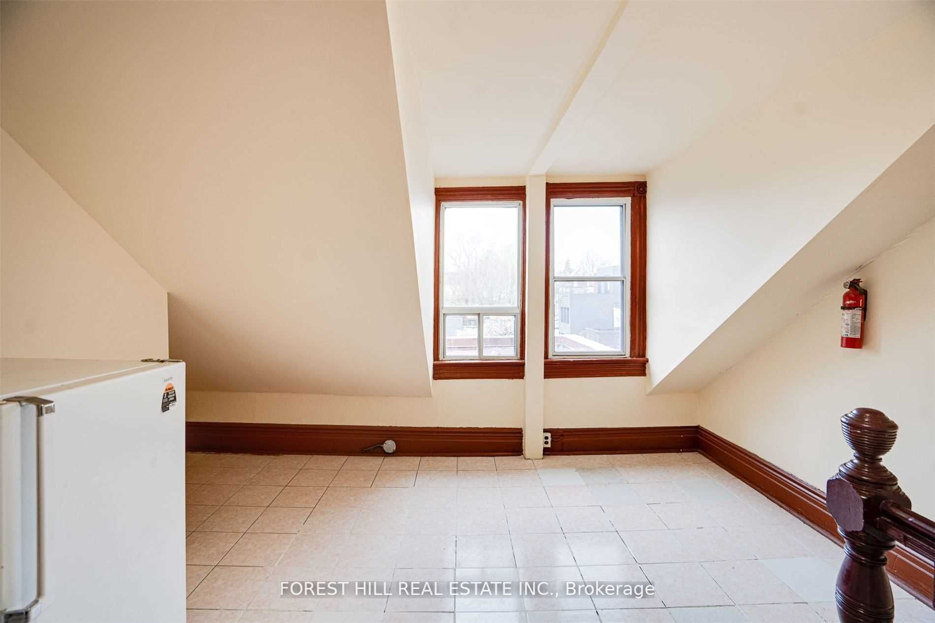 288 Ossington Ave