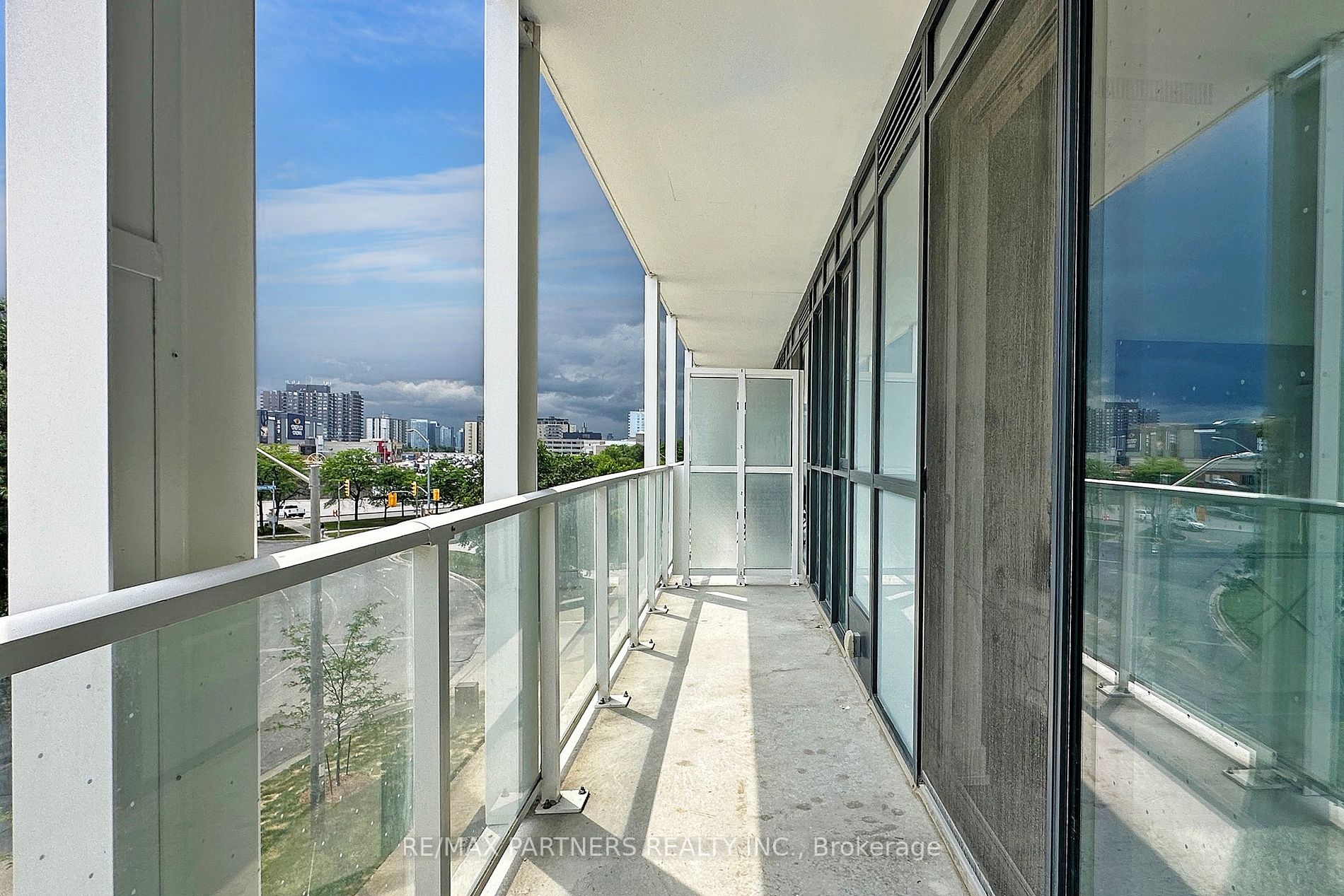 180 Fairview Mall Dr S, #317