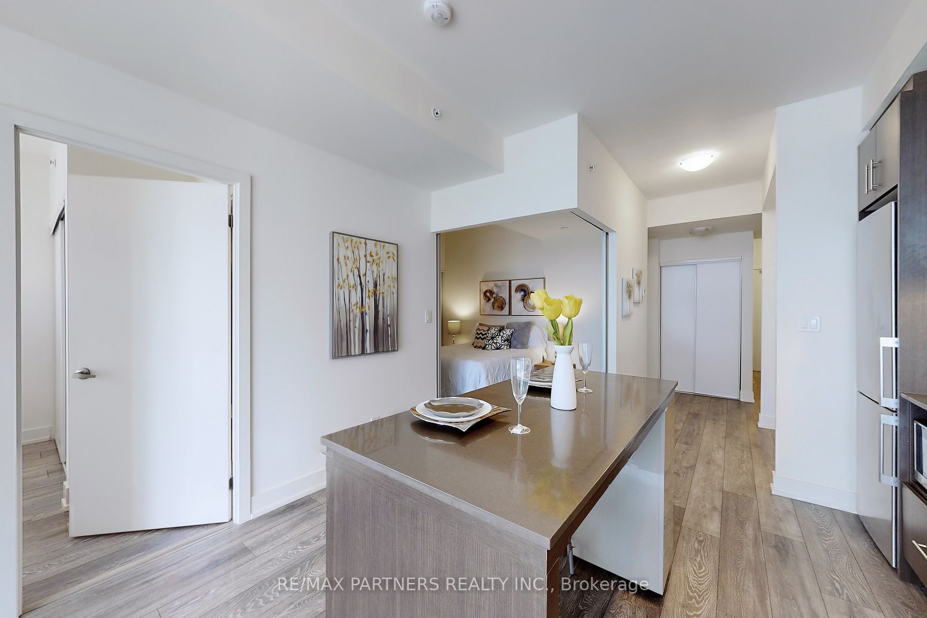 180 Fairview Mall Dr S, #317