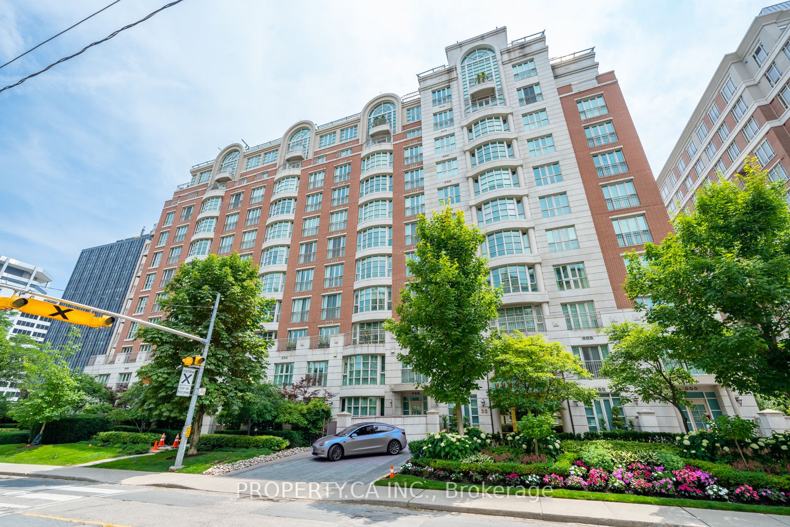 33 Delisle Ave, #201