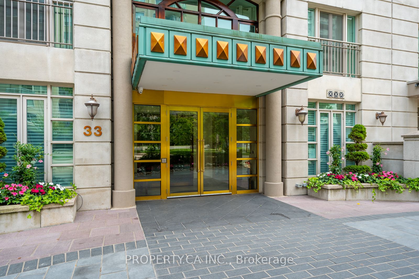33 Delisle Ave, #201