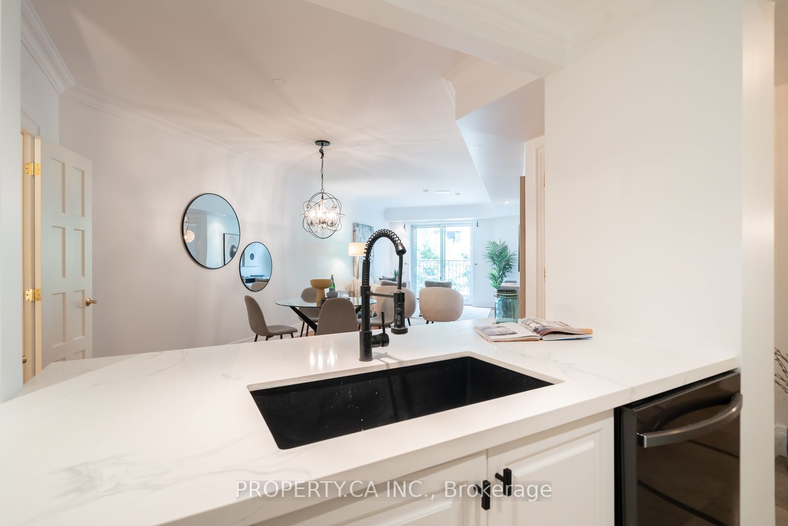 33 Delisle Ave, #201