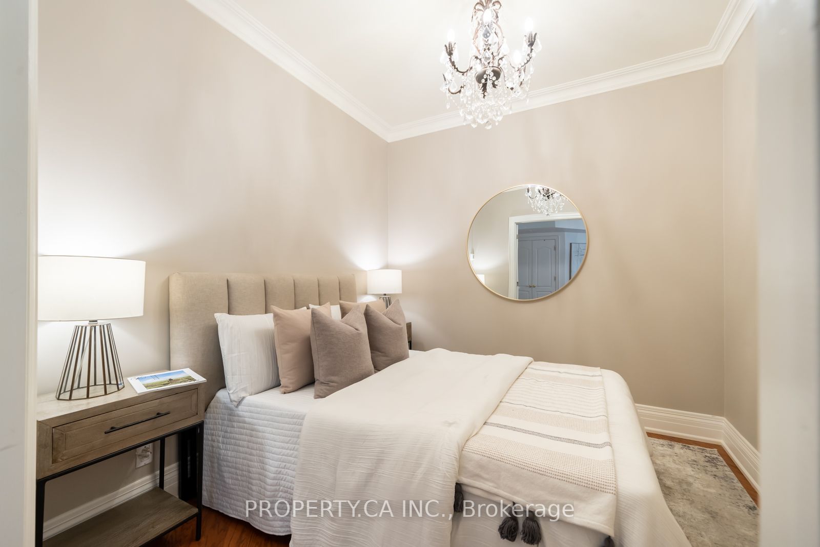 33 Delisle Ave, #201