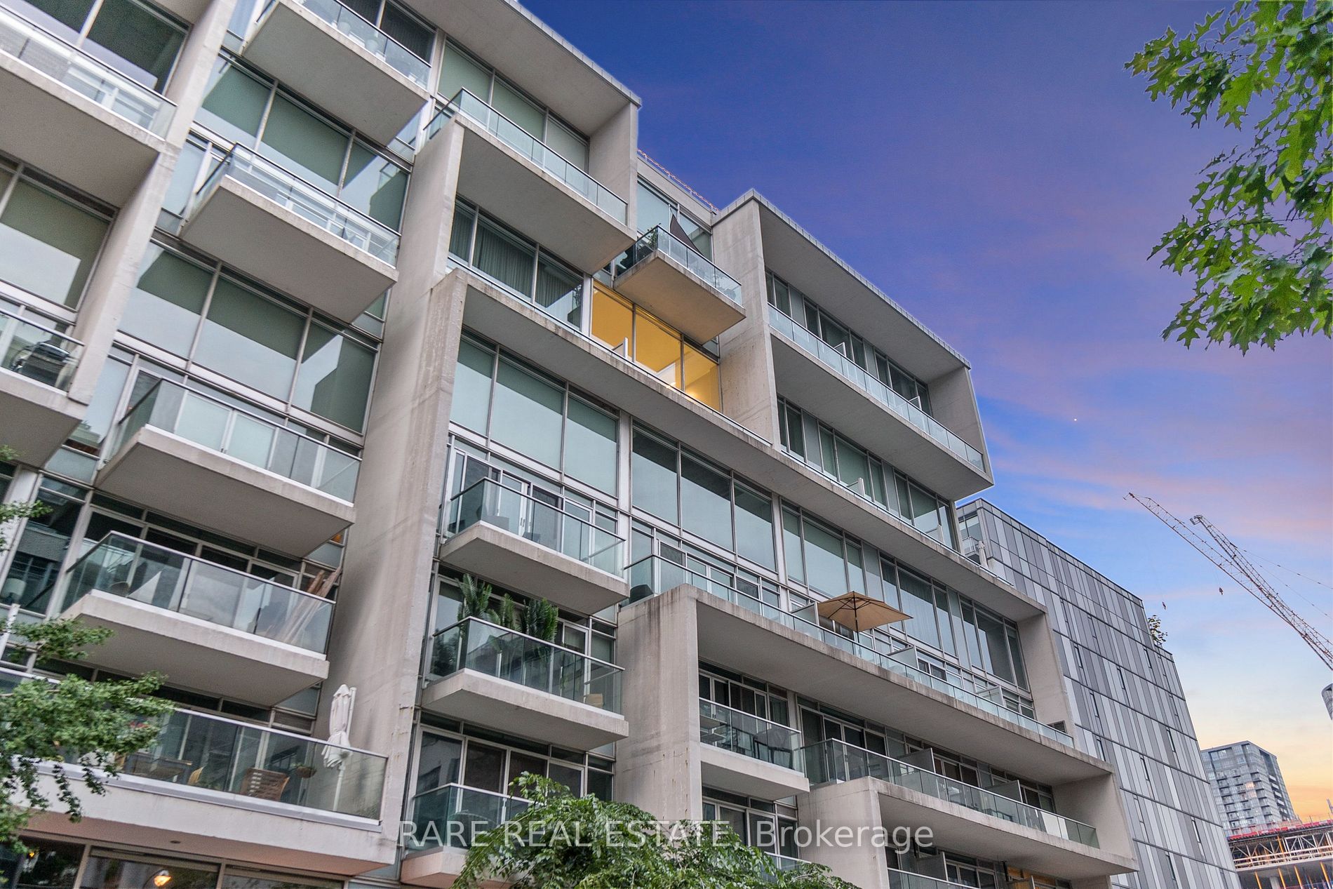 75 Portland St, #704