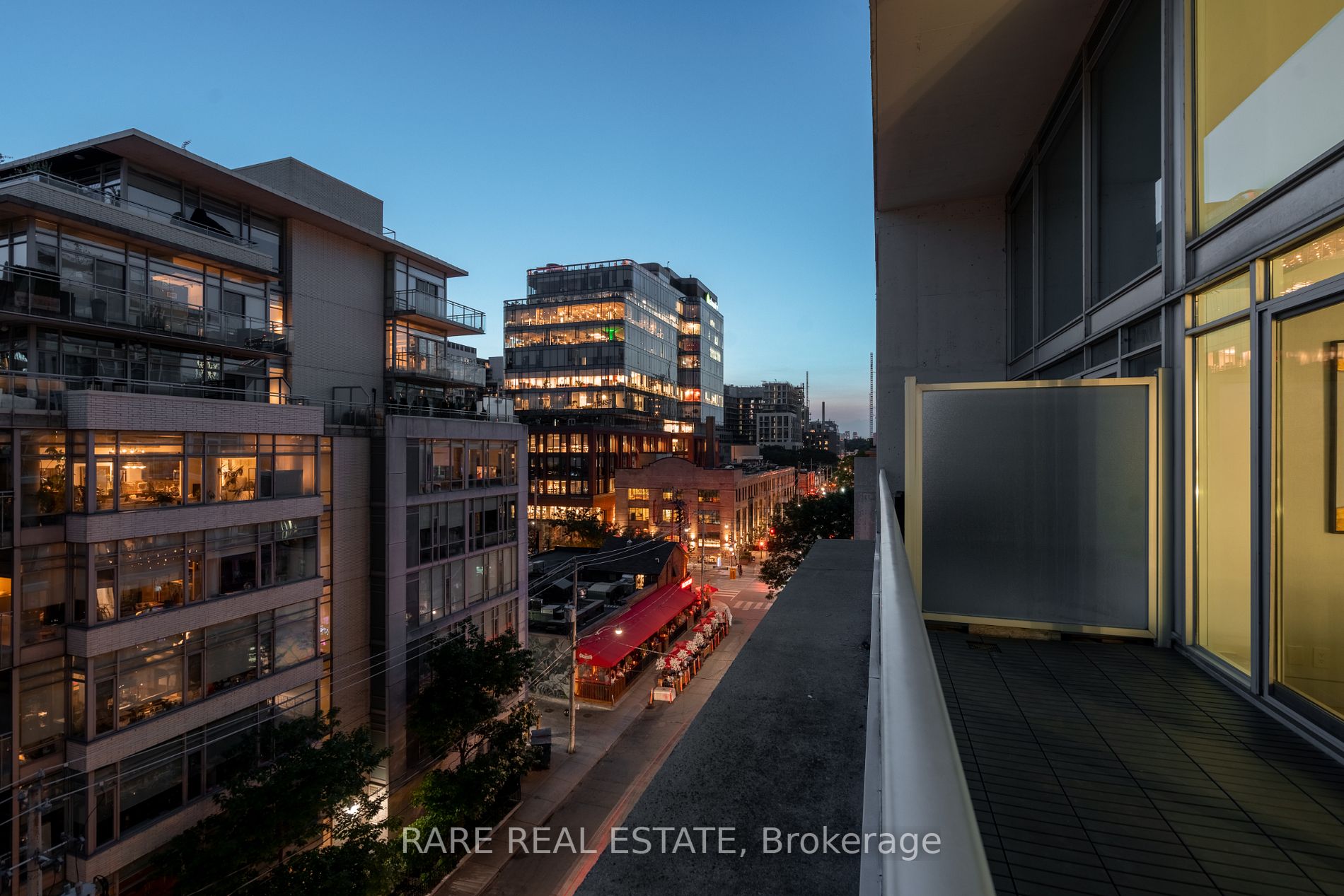 75 Portland St, #704