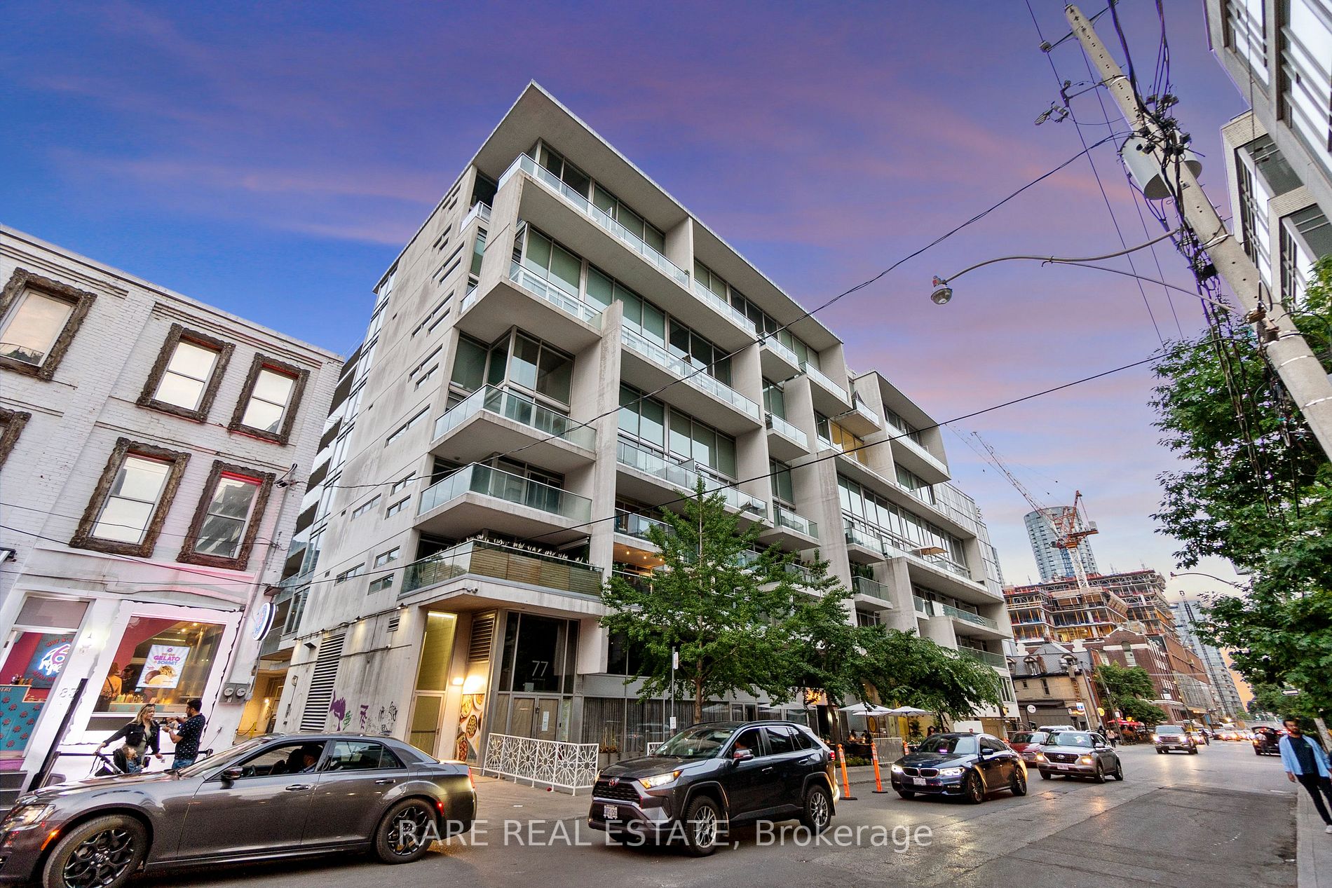 75 Portland St, #704