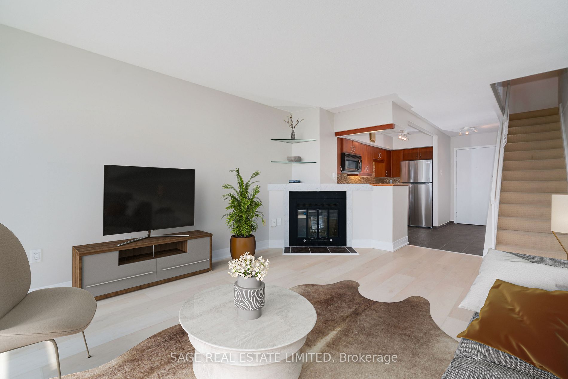 86 Gerrard St E, #22C