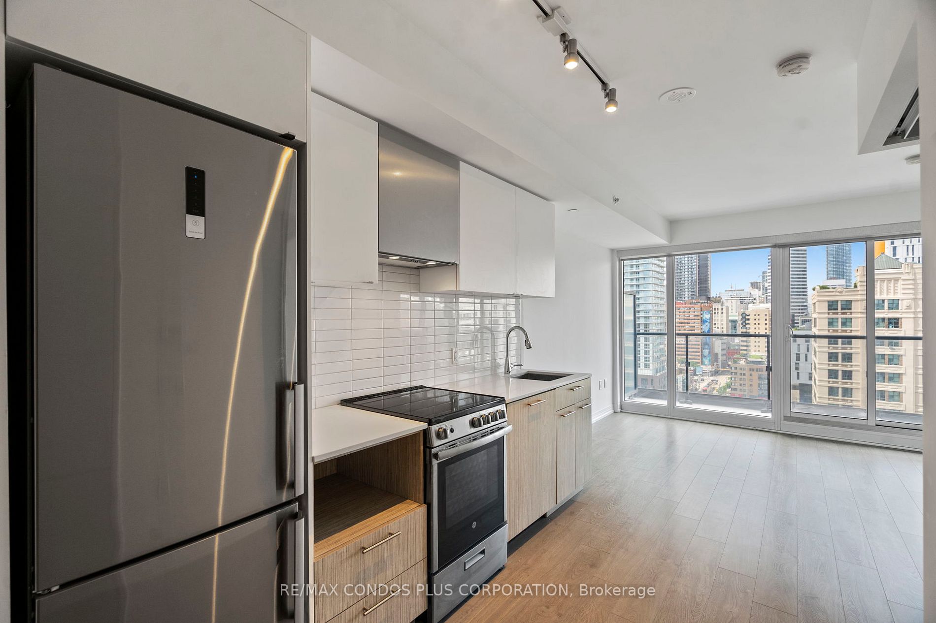 251 Jarvis St, #1529