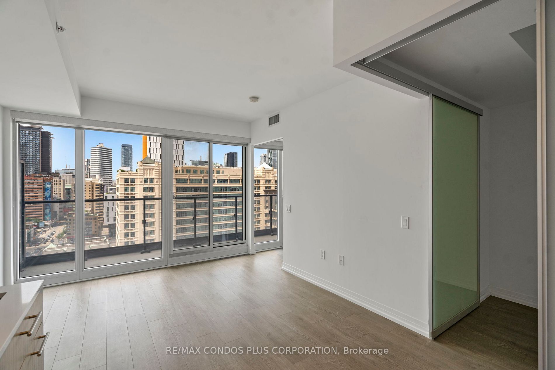 251 Jarvis St, #1529