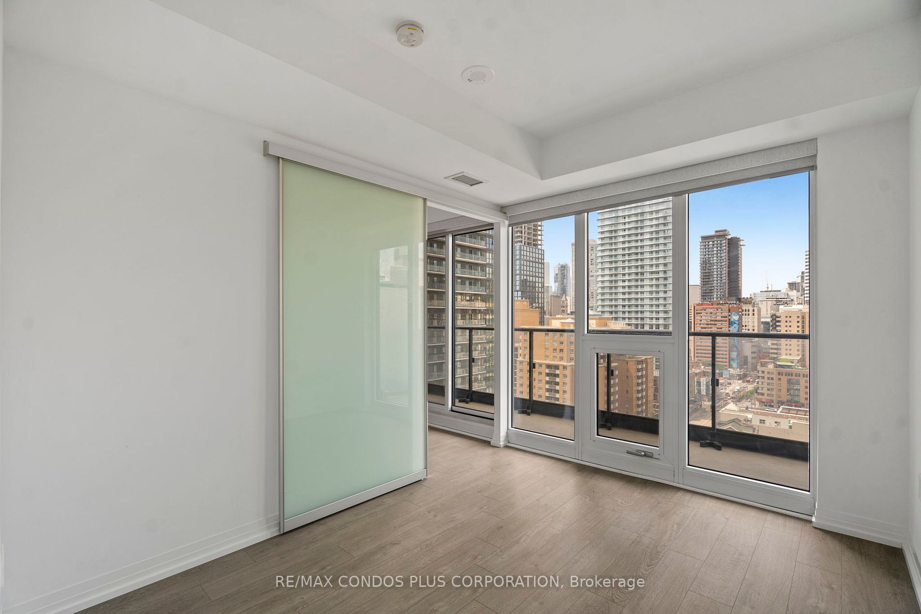 251 Jarvis St, #1529