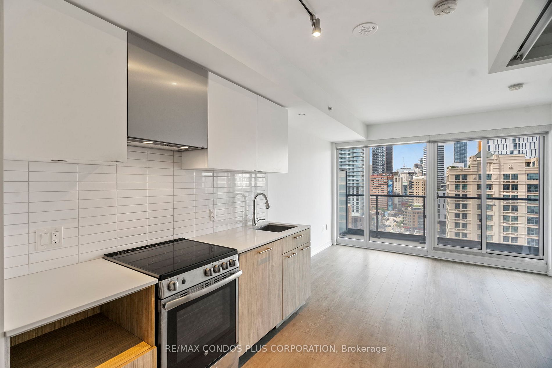 251 Jarvis St, #1529