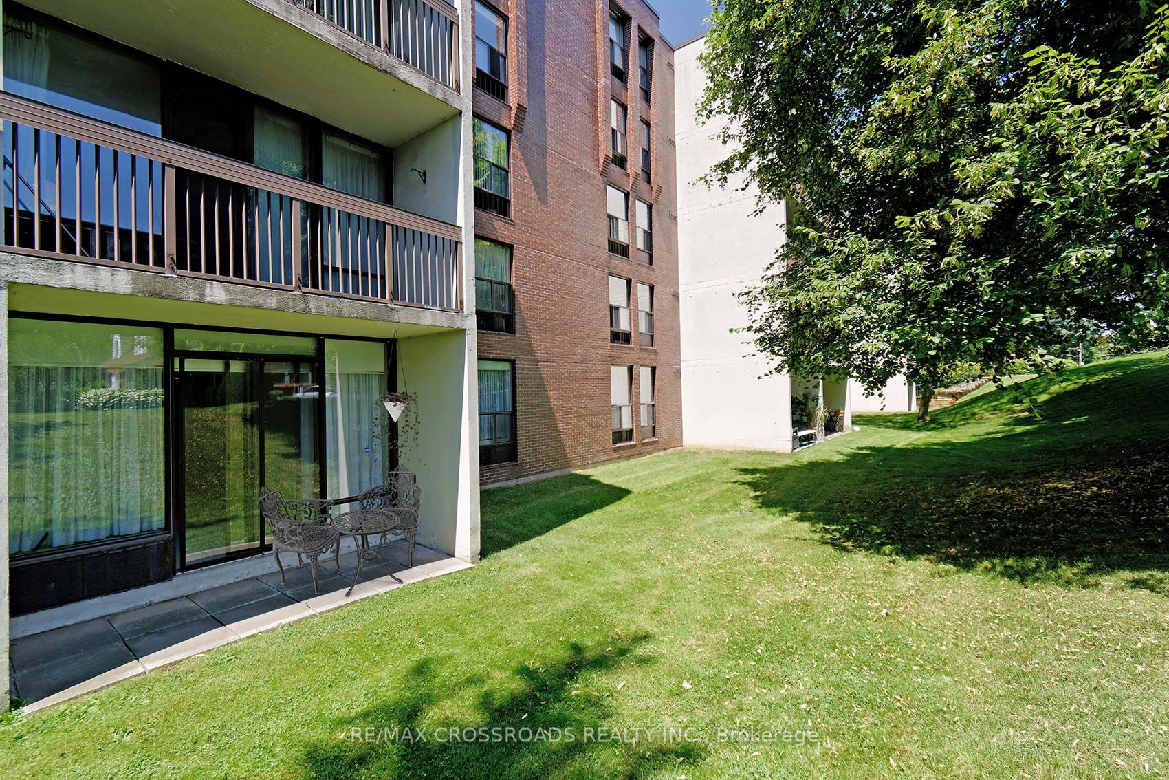 30 Fashion Roseway, #110E