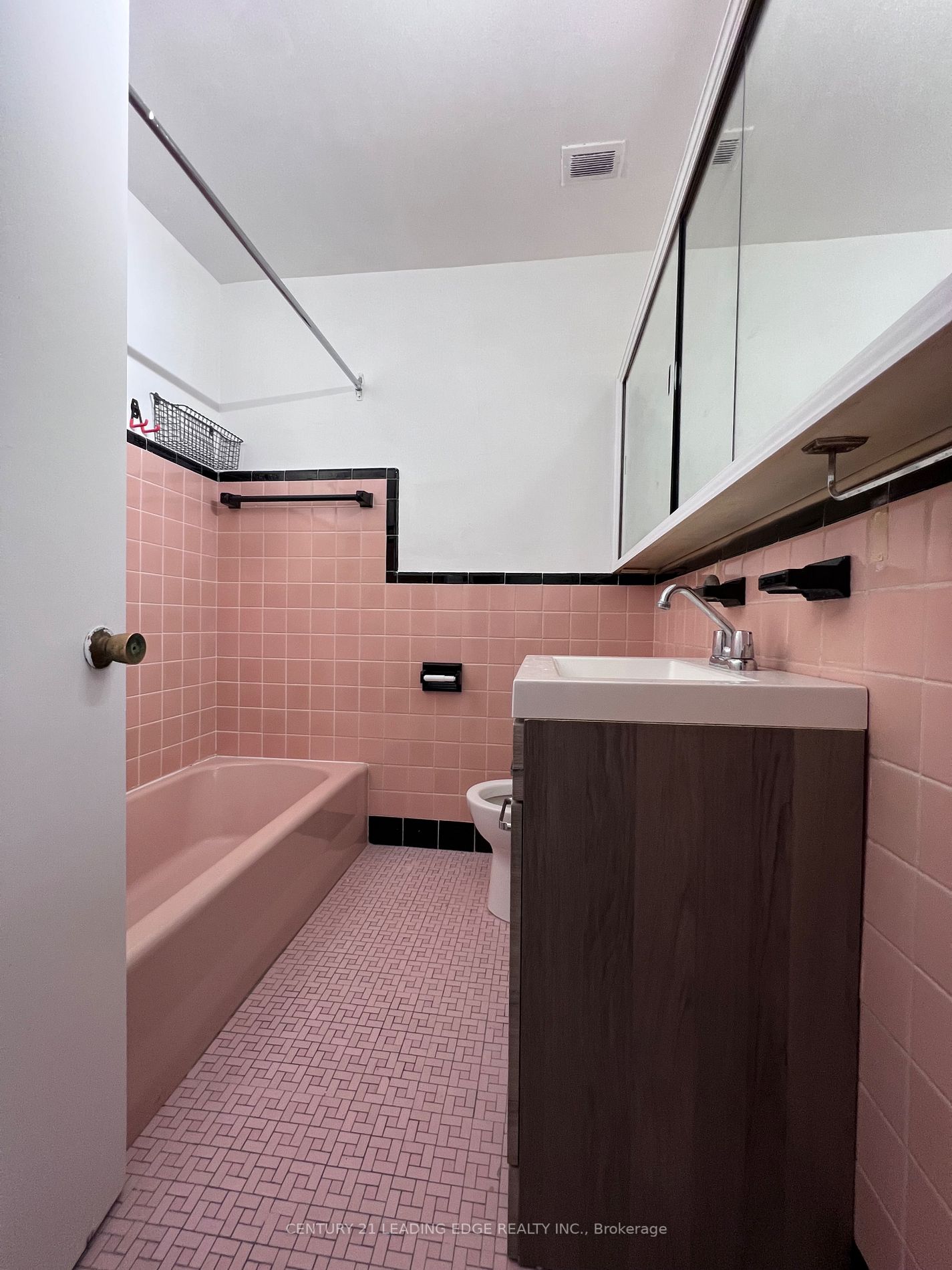 53 Neptune Drive, #106