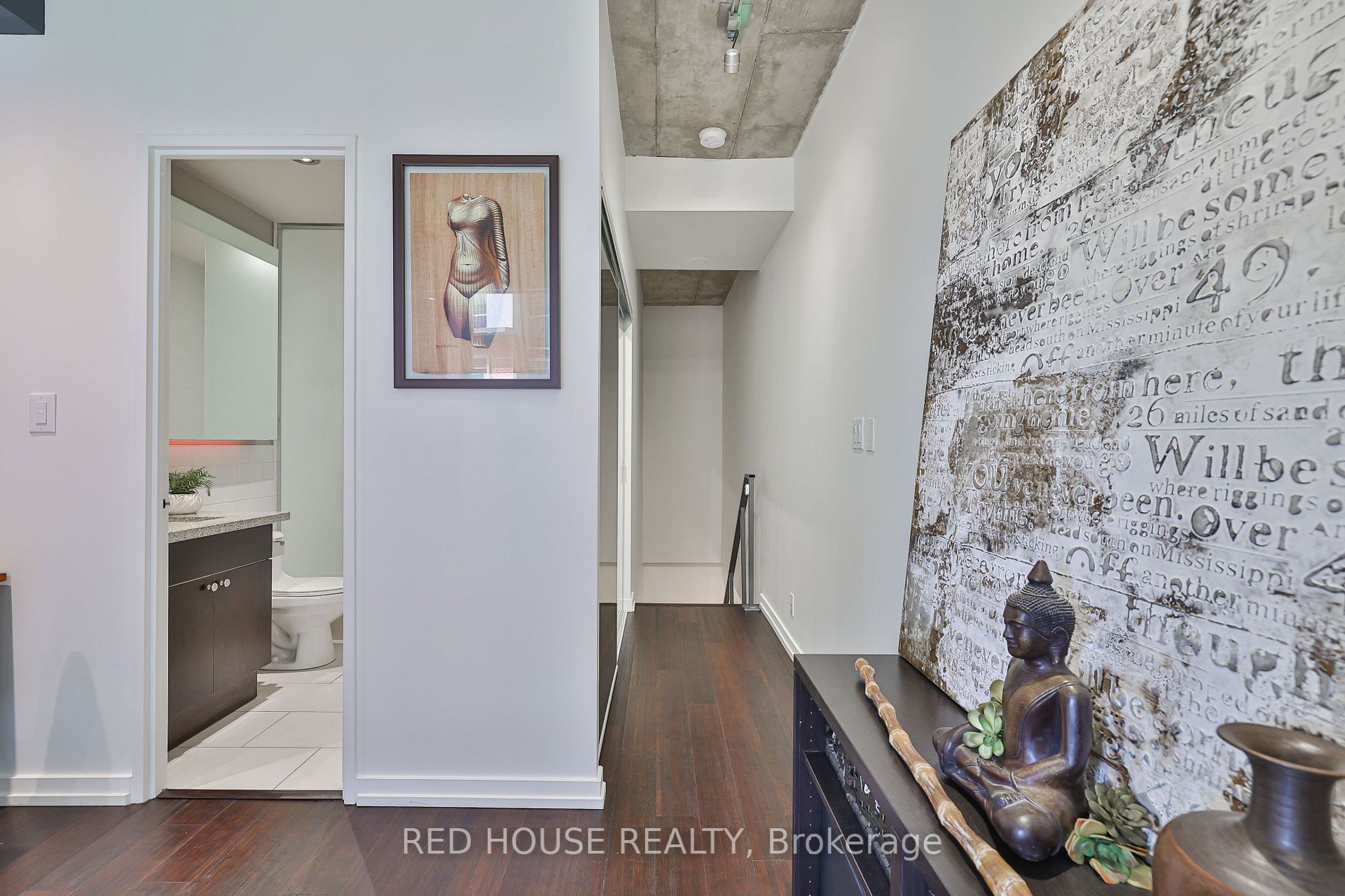 1 Shaw St, #106