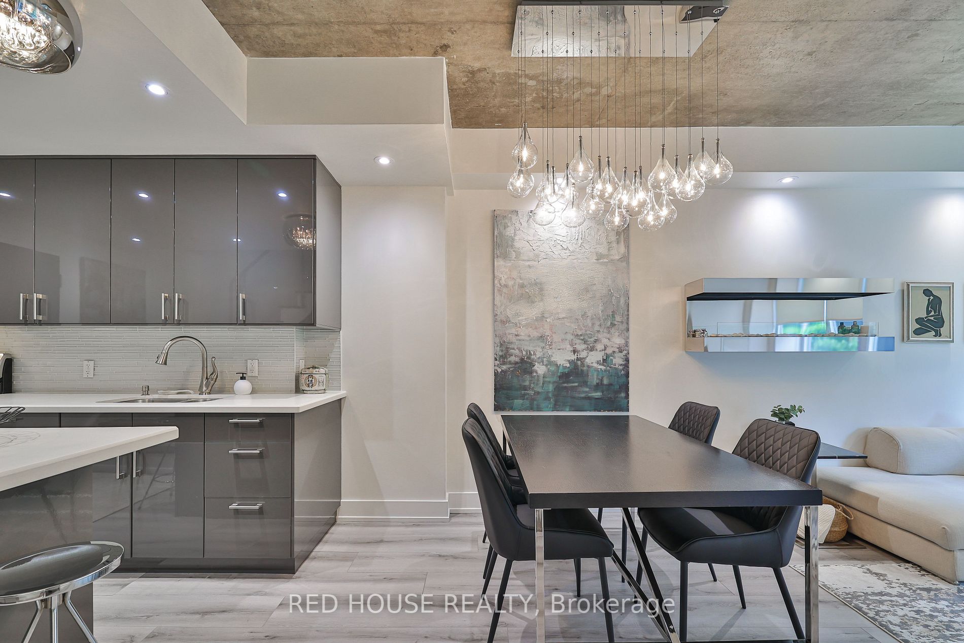1 Shaw St, #106