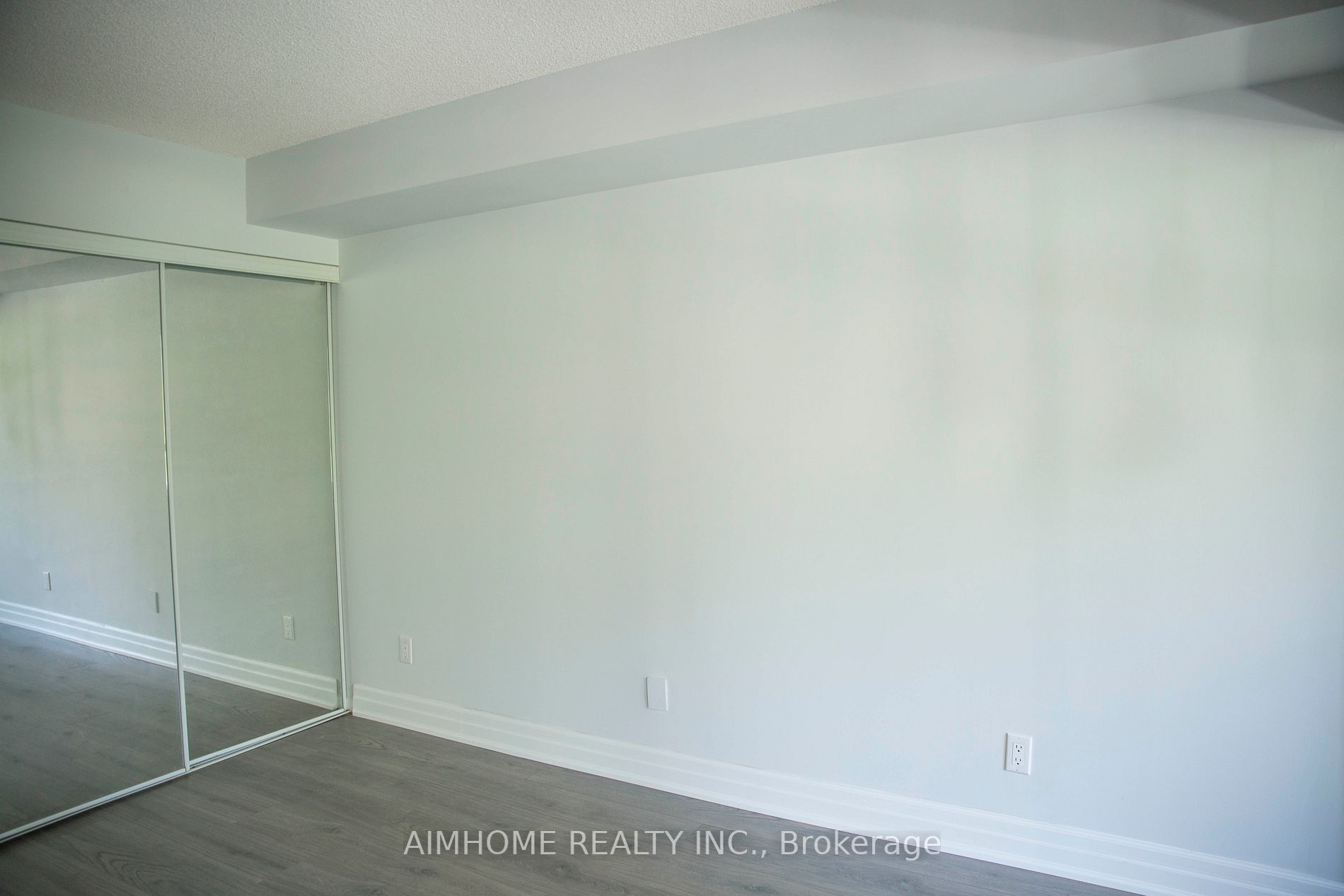 35 Empress Avenue, #206