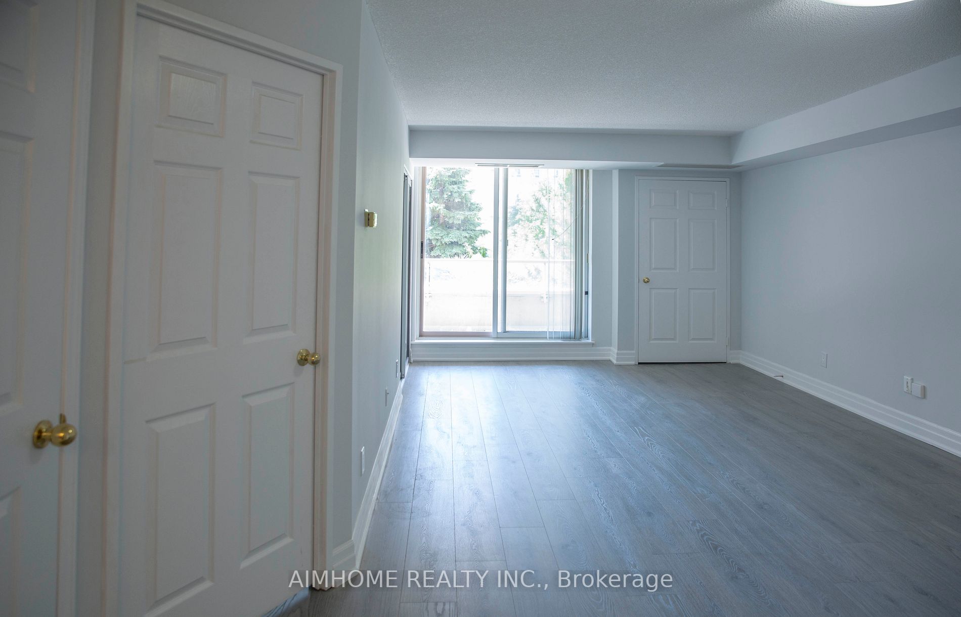 35 Empress Avenue, #206