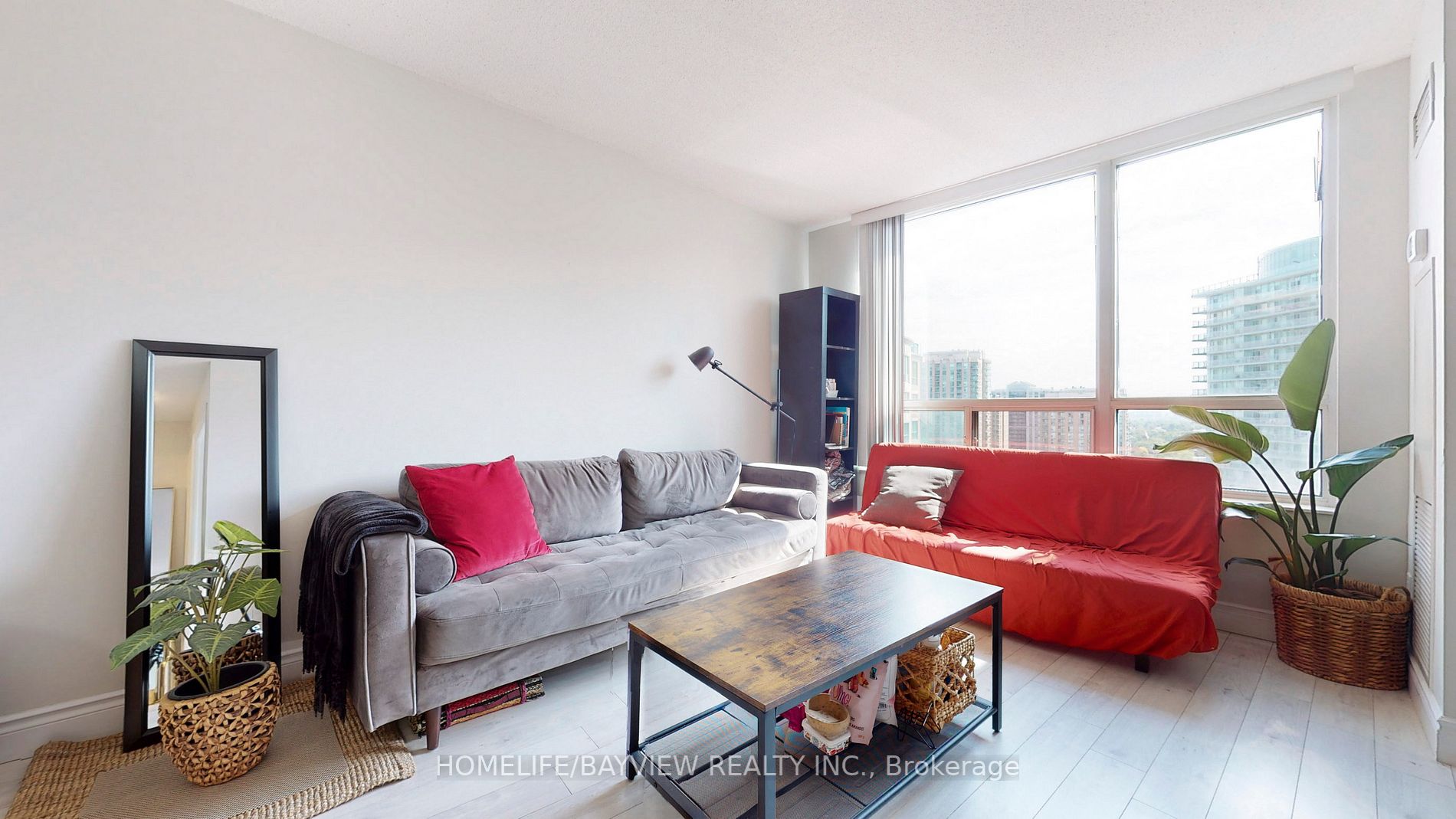 503 Beecroft Rd, #Lph08