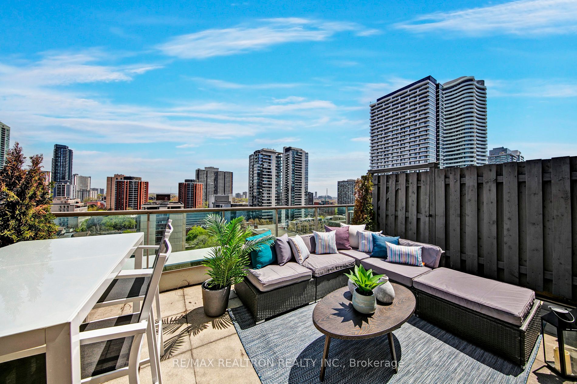 70 Alexander St, #Ph1