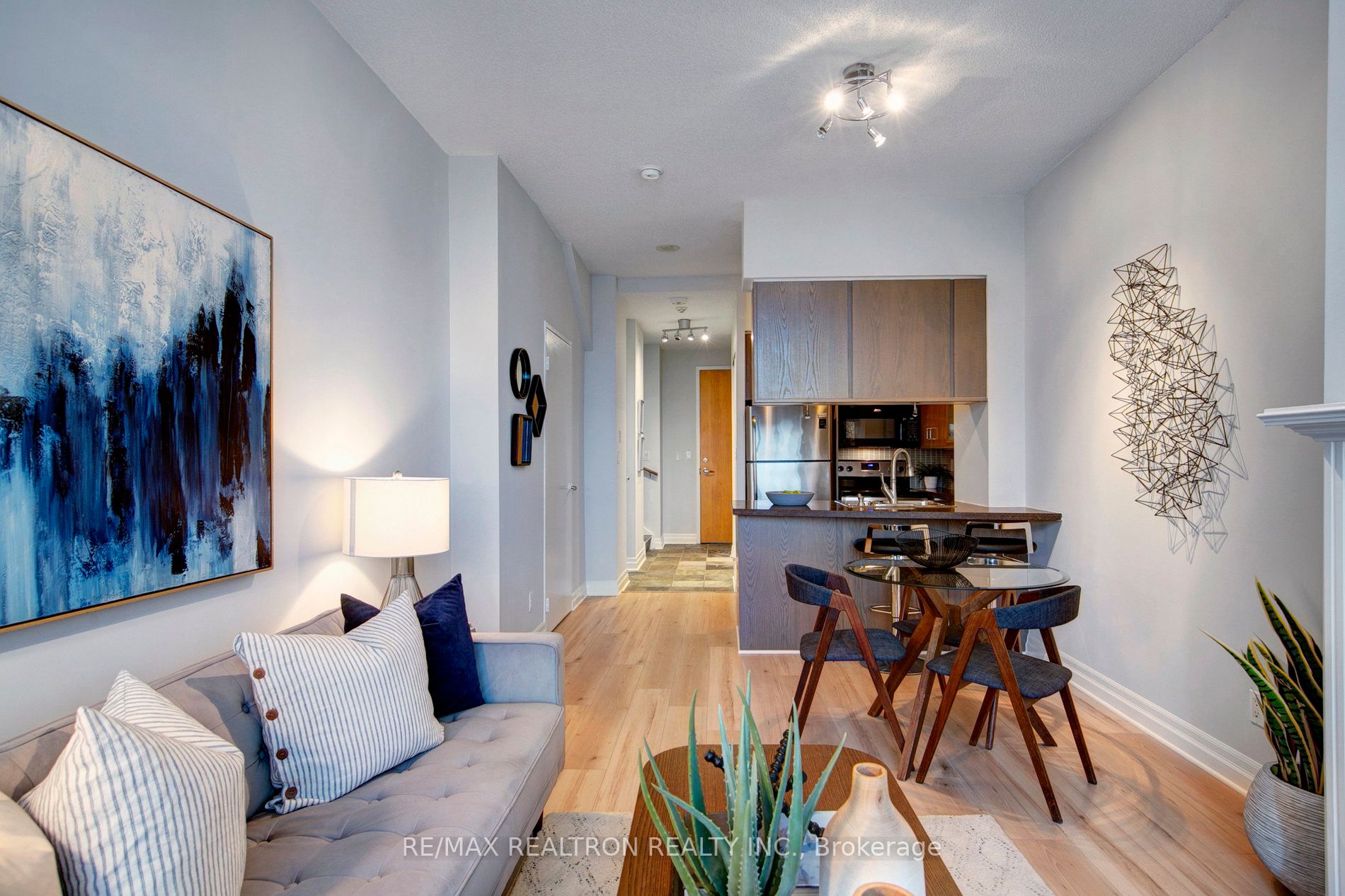 70 Alexander St, #Ph1