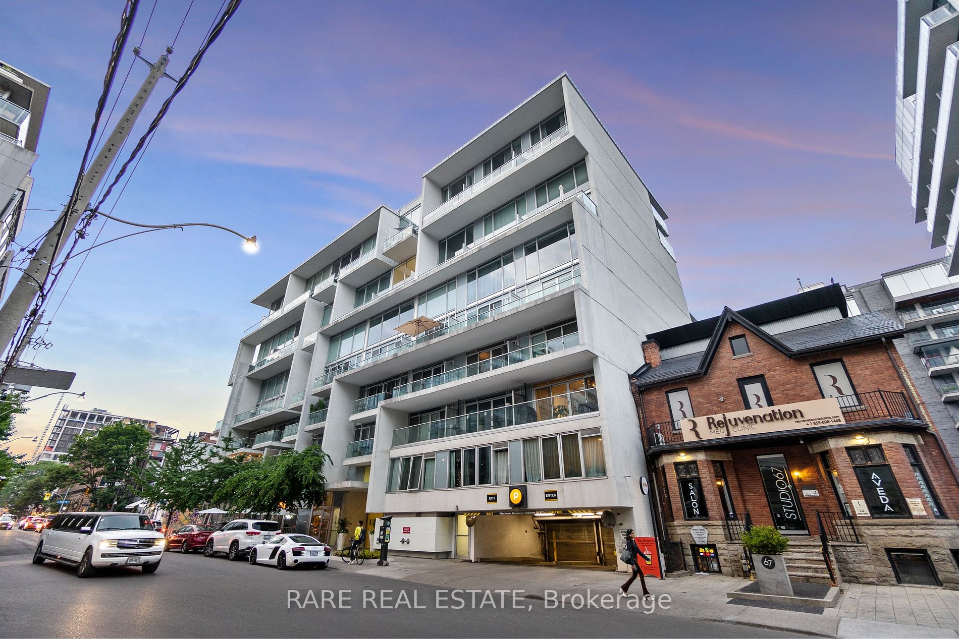 75 Portland St, #704