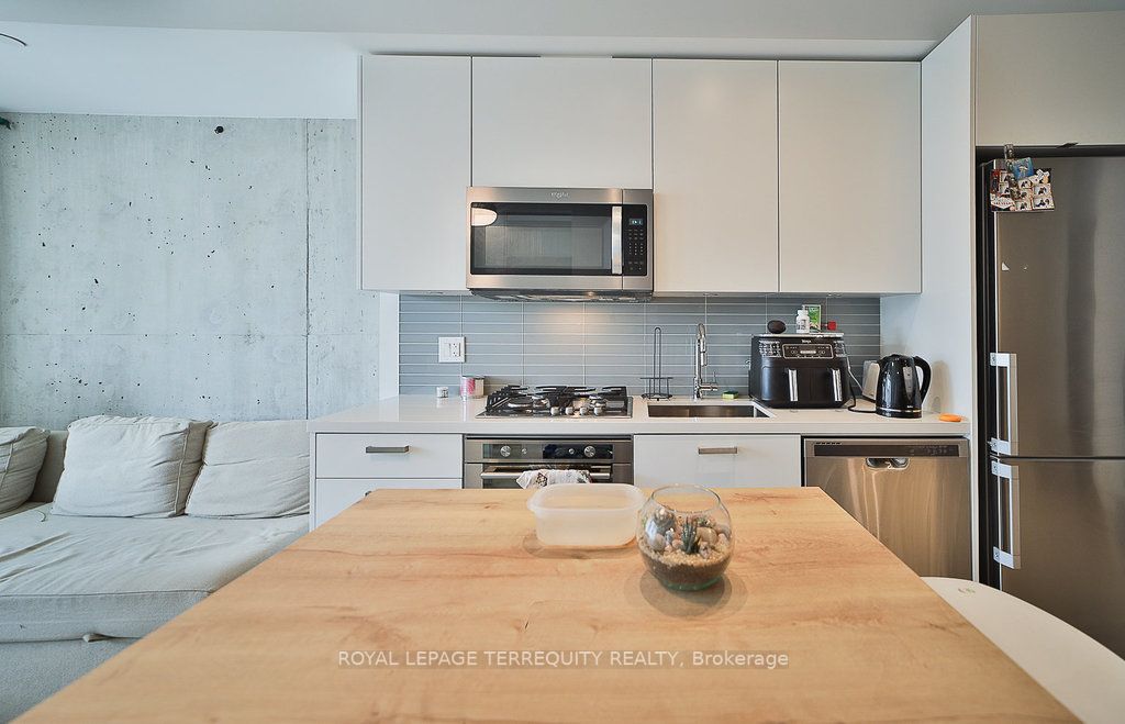 55 Ontario St, #1807