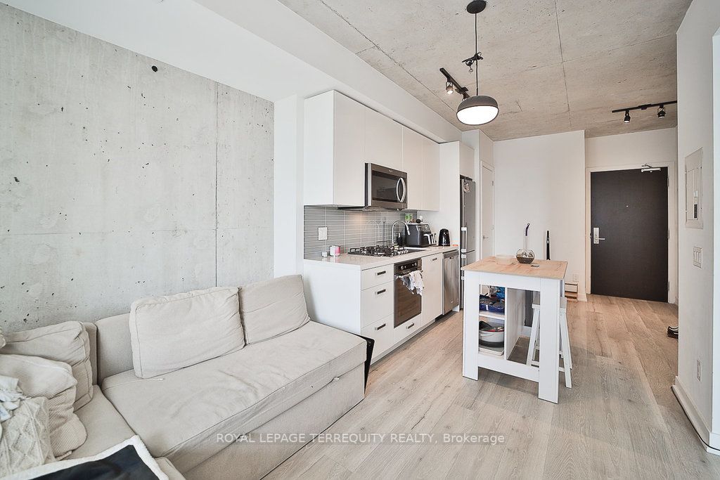 55 Ontario St, #1807