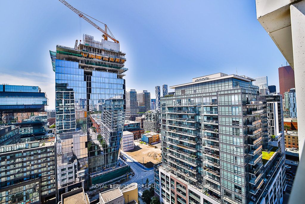 55 Ontario St, #1807