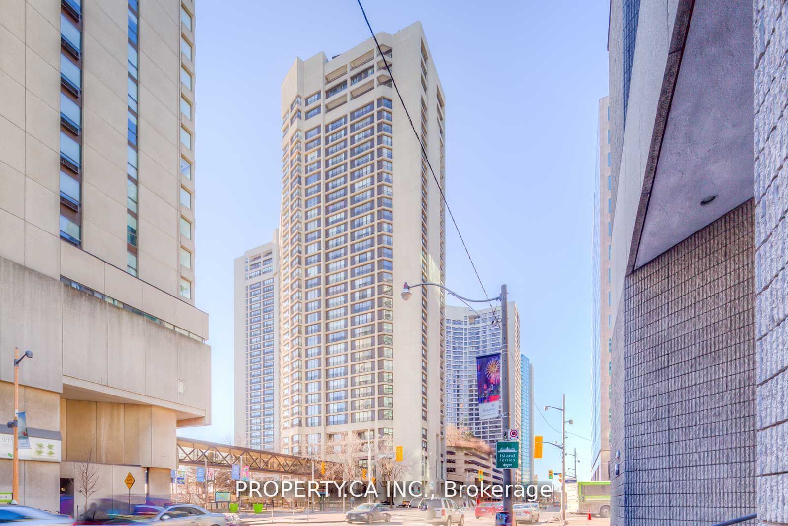 33 Harbour Sq, #410/204