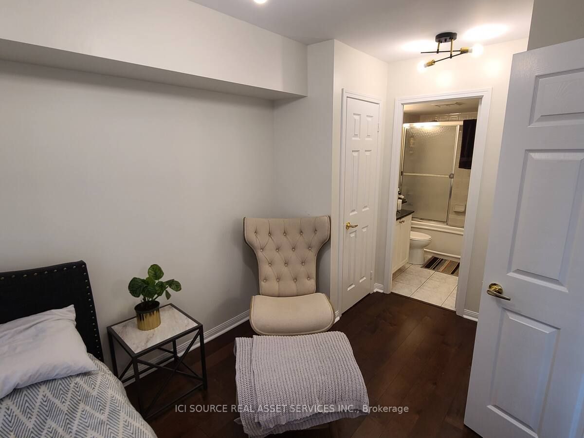 188 Redpath Avenue, #207