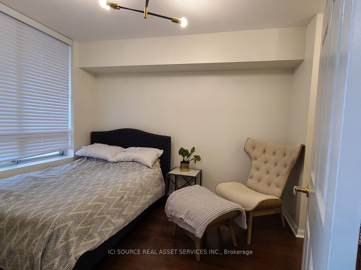 188 Redpath Avenue, #207